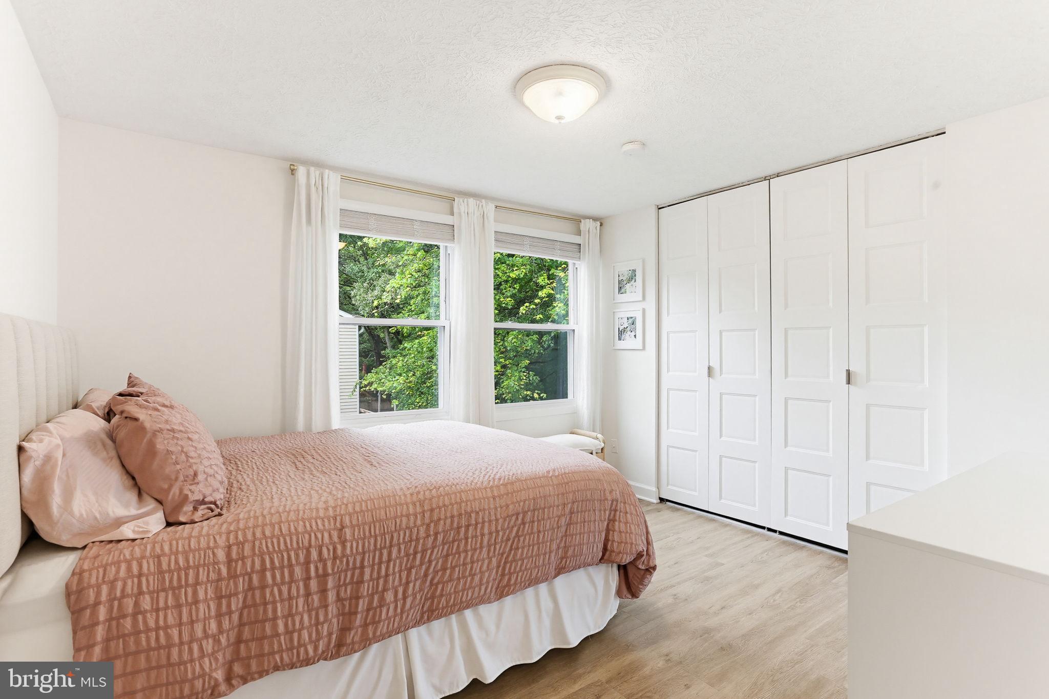MCKINSEY WOODS - Residential