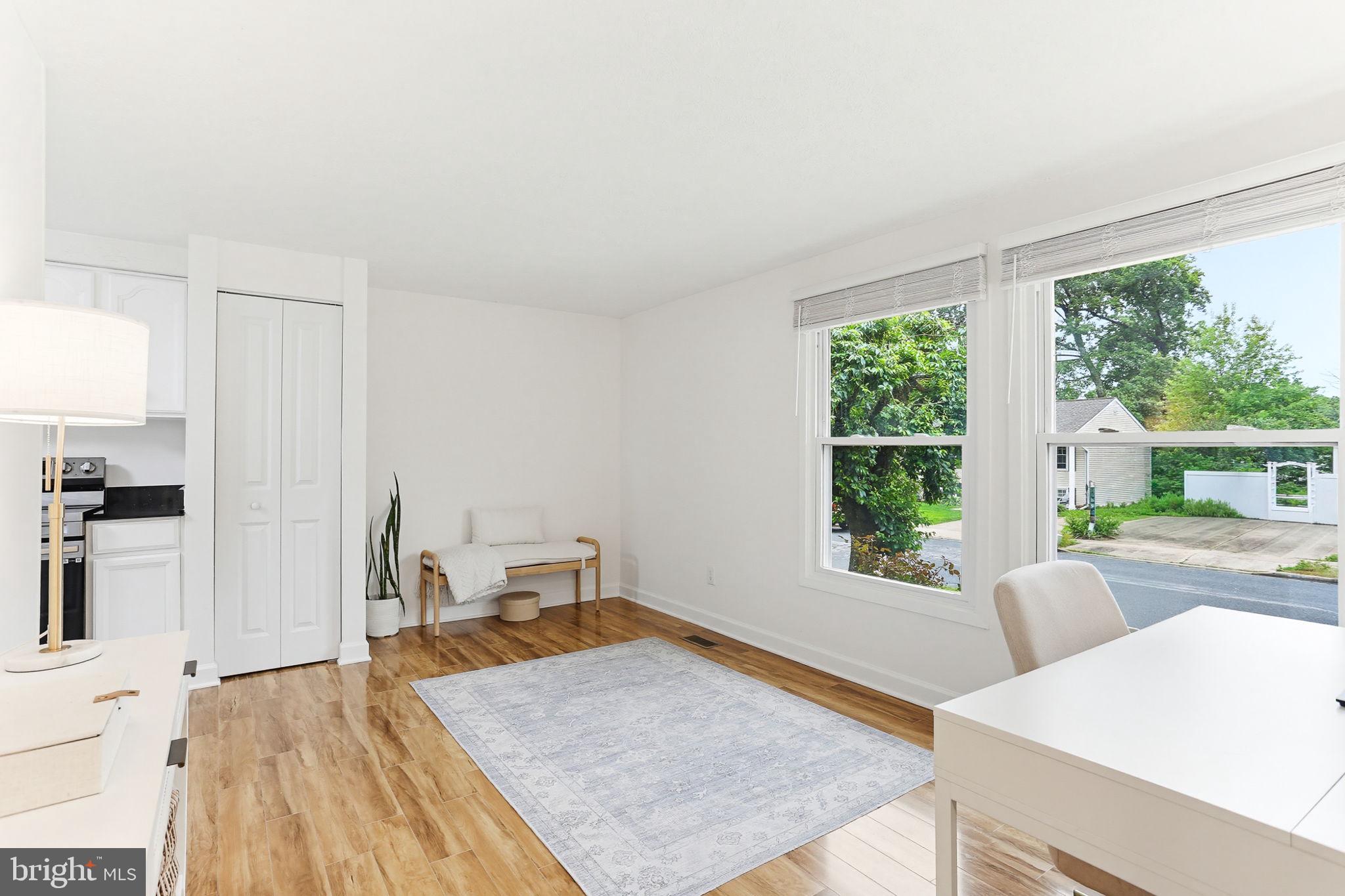 MCKINSEY WOODS - Residential