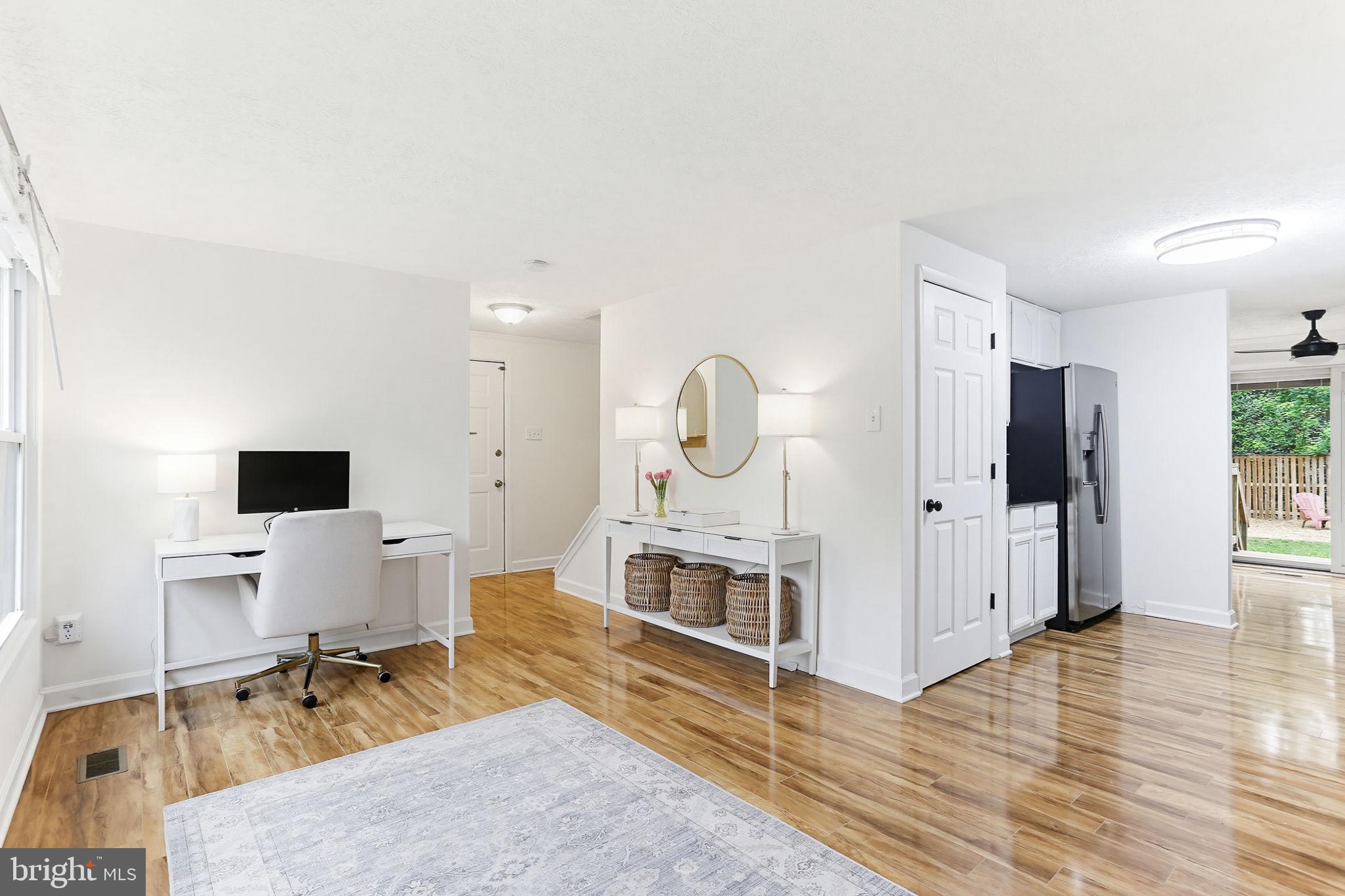 MCKINSEY WOODS - Residential