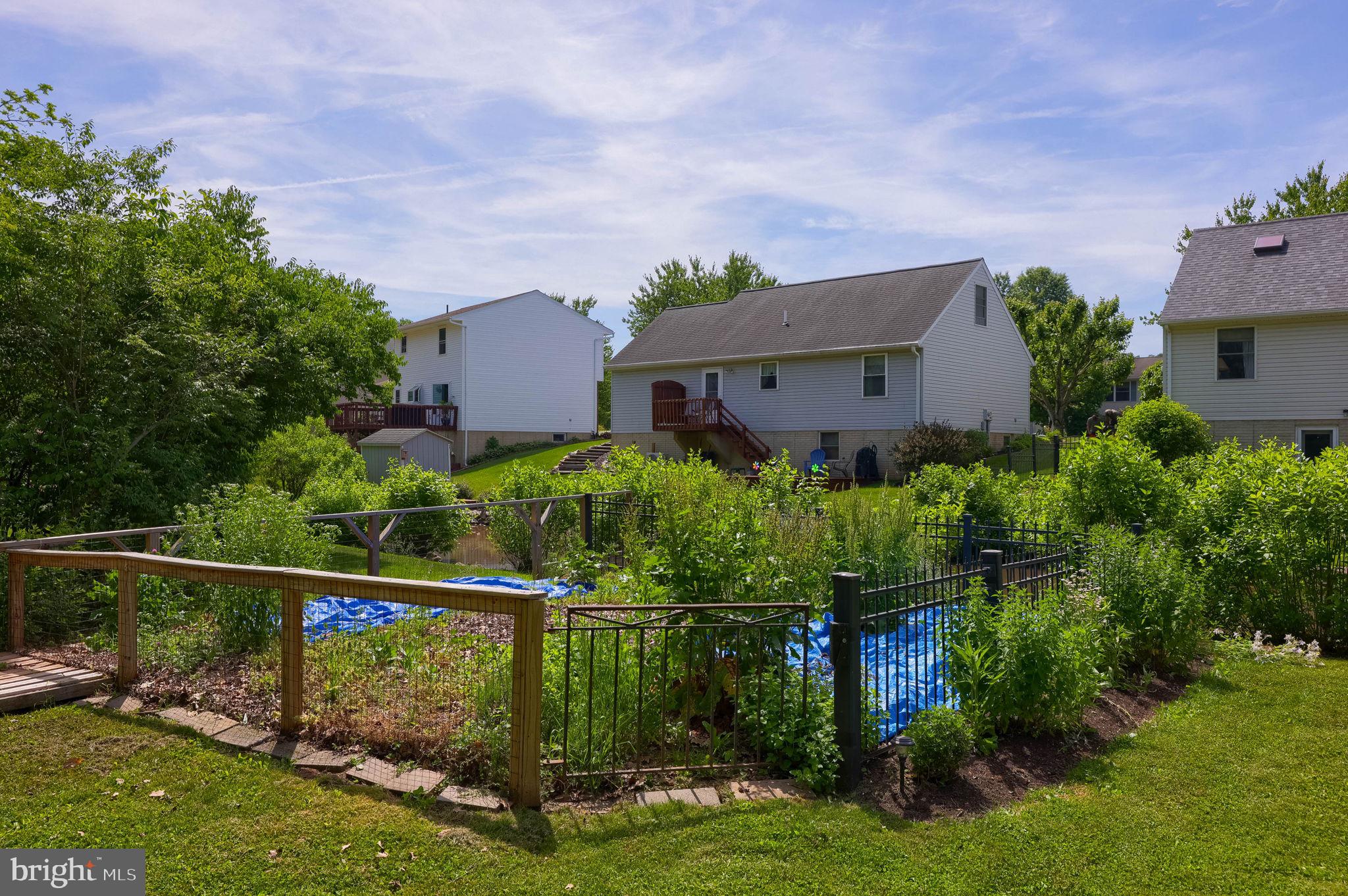HOMESTEAD VILLAGE - Residential