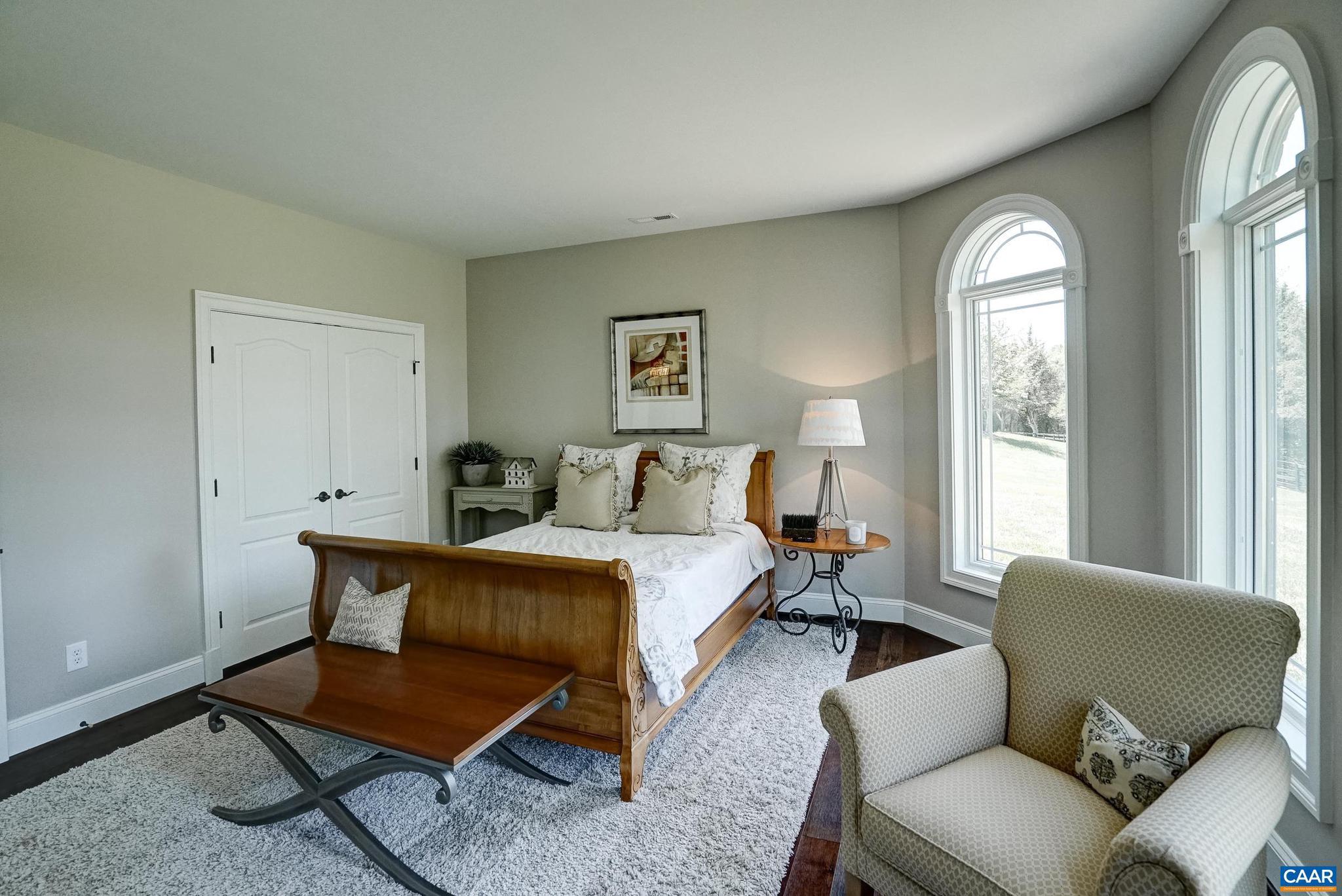 FOXCHASE - Residential