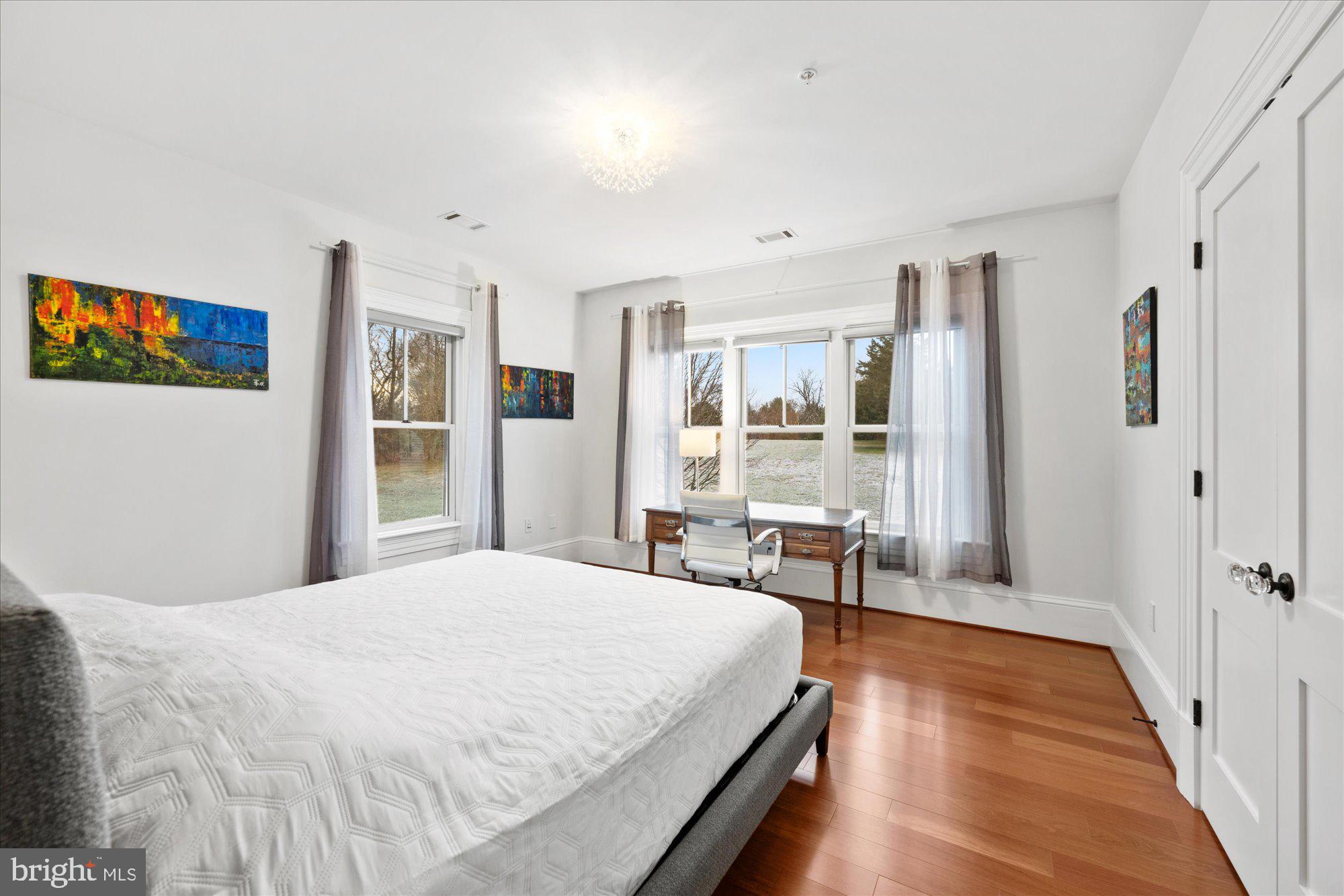MERRY GO ROUND FARM - Residential
