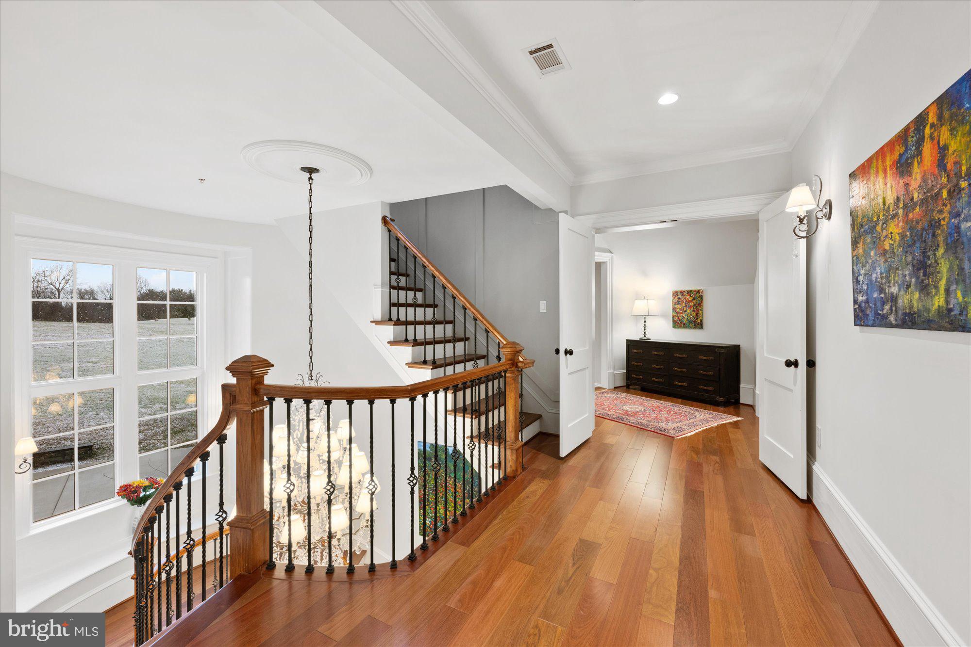 MERRY GO ROUND FARM - Residential