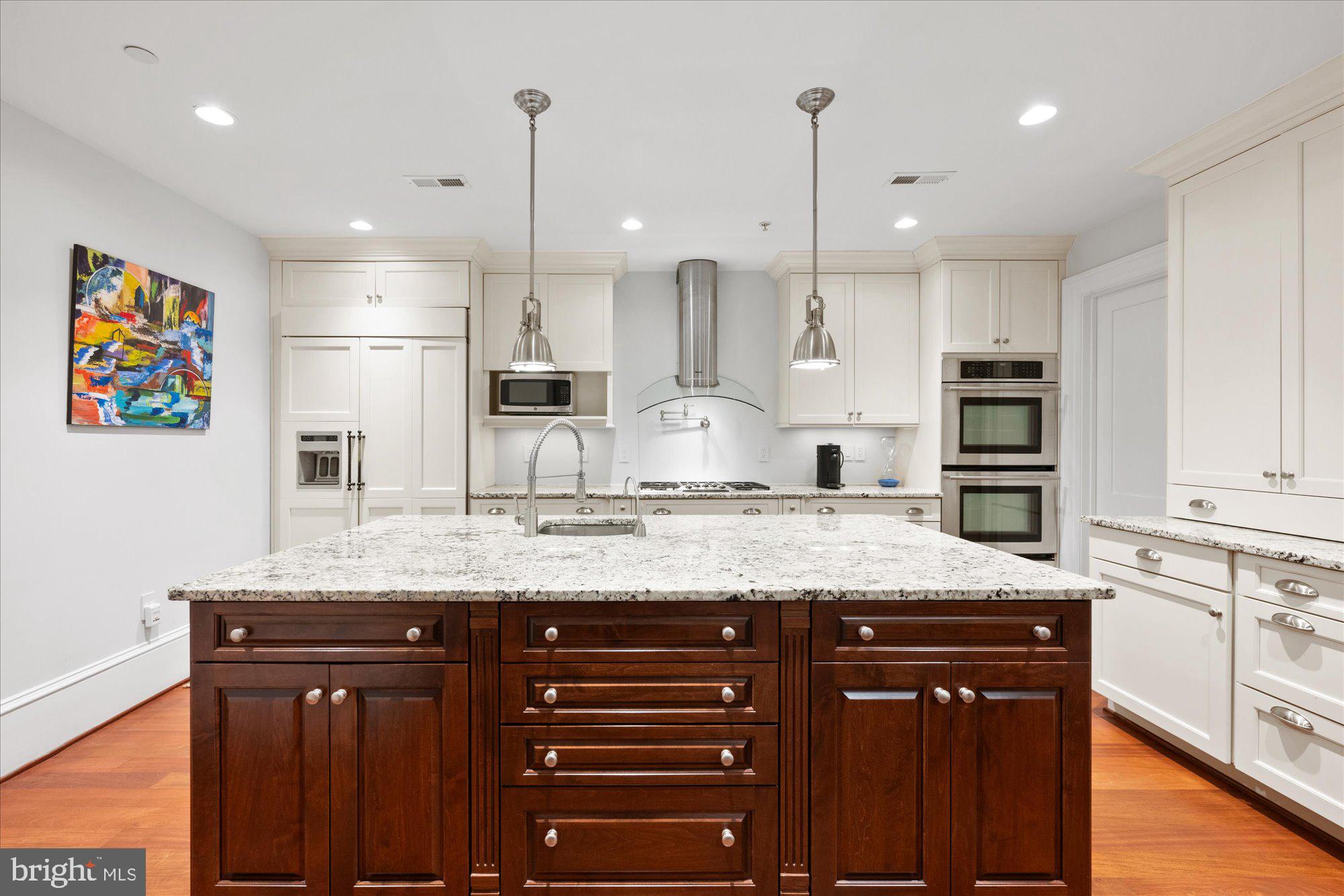 MERRY GO ROUND FARM - Residential