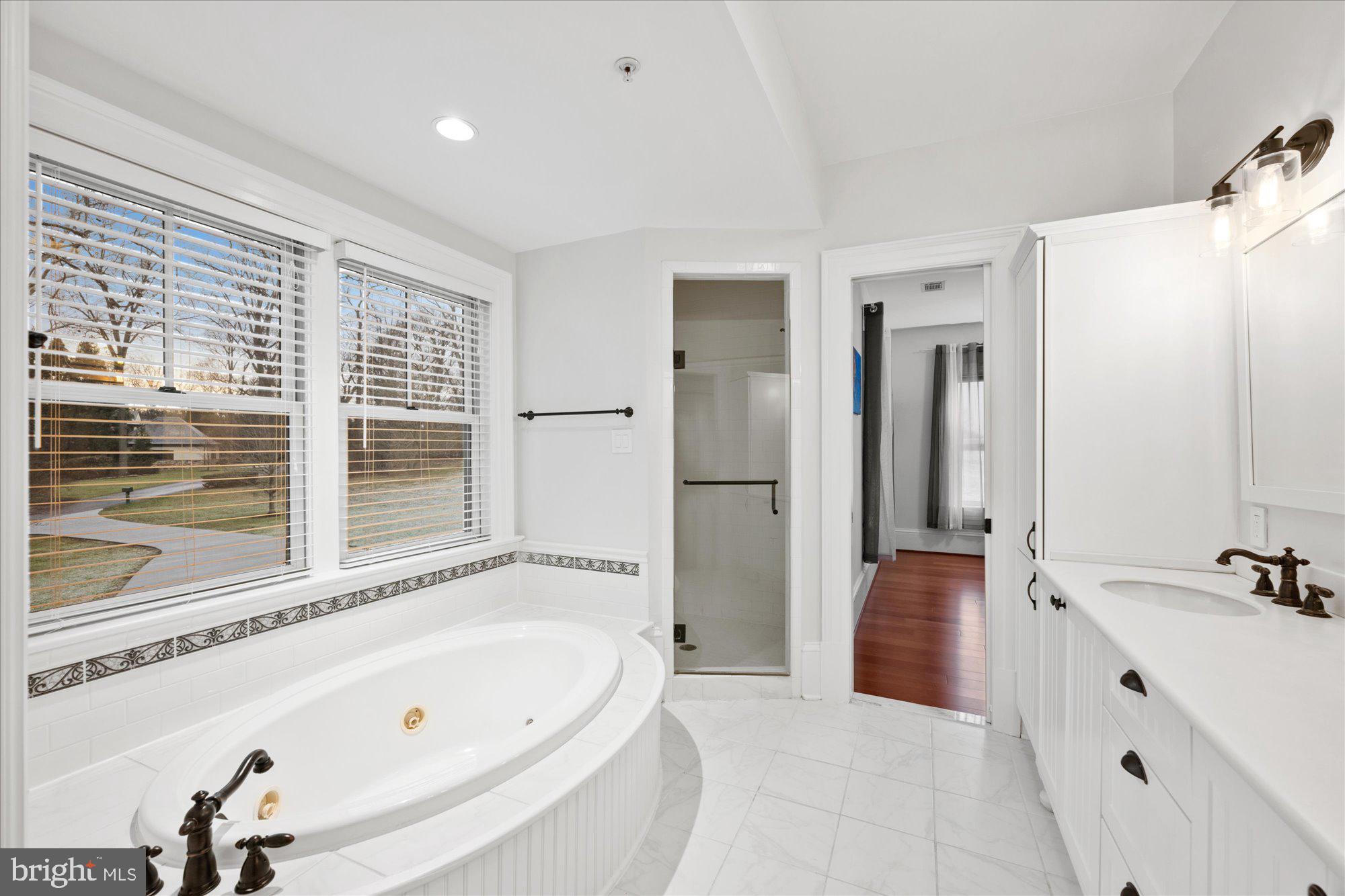 MERRY GO ROUND FARM - Residential