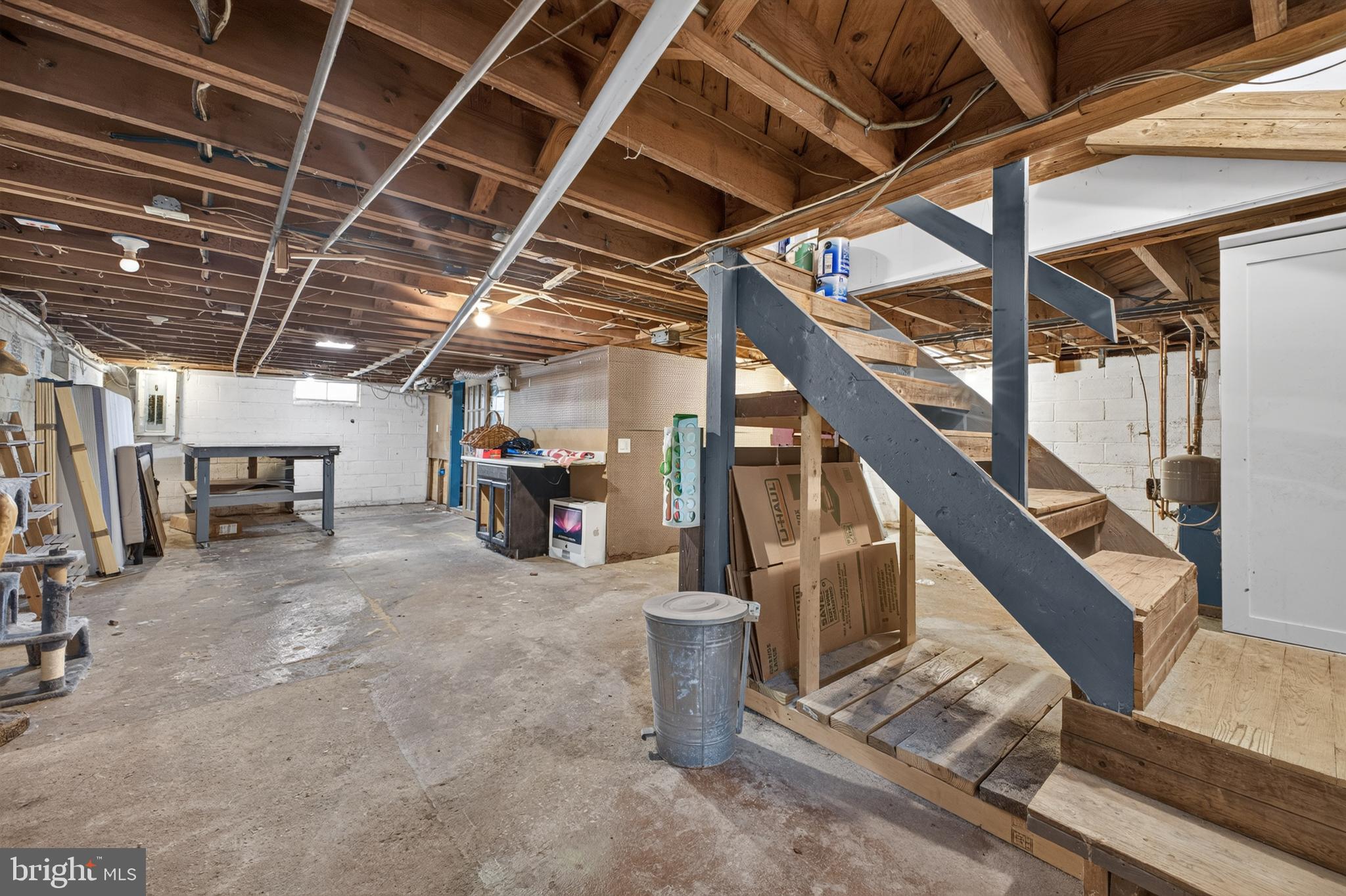 CENTREVILLE HEIGHTS - Residential