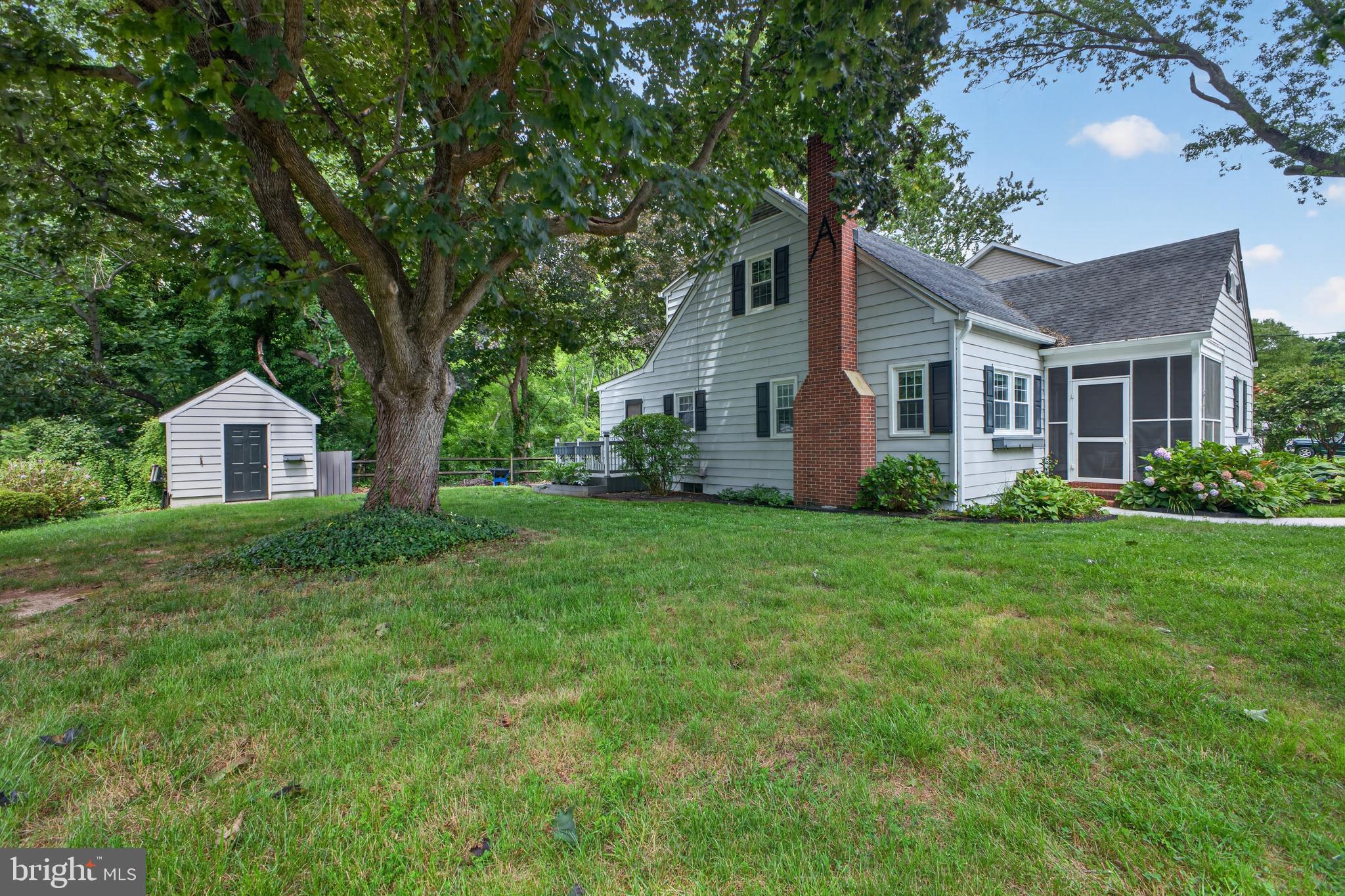 CENTREVILLE HEIGHTS - Residential
