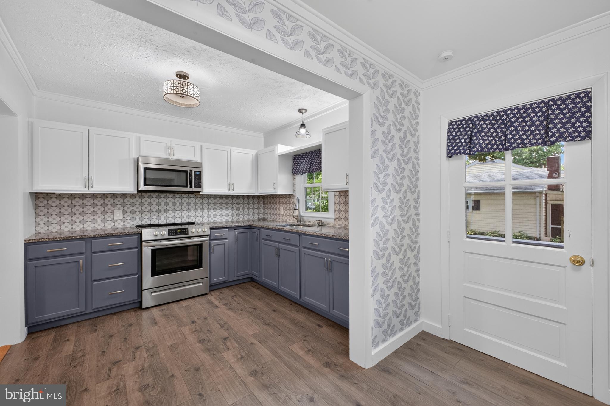 CENTREVILLE HEIGHTS - Residential