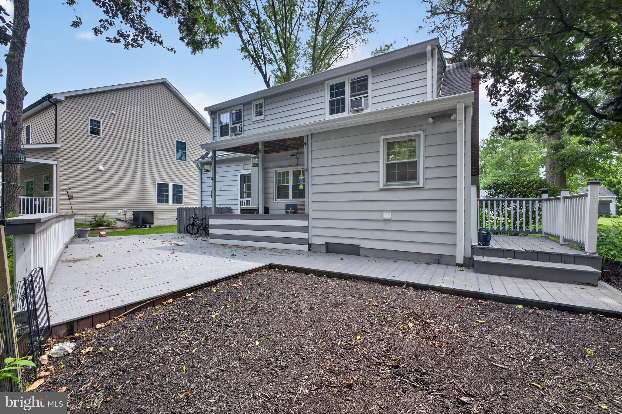 CENTREVILLE HEIGHTS - Residential