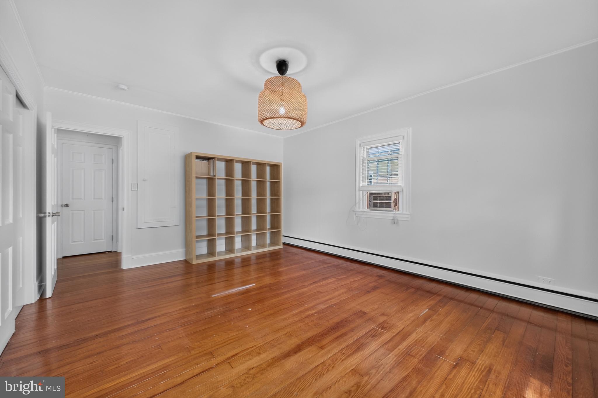 CENTREVILLE HEIGHTS - Residential