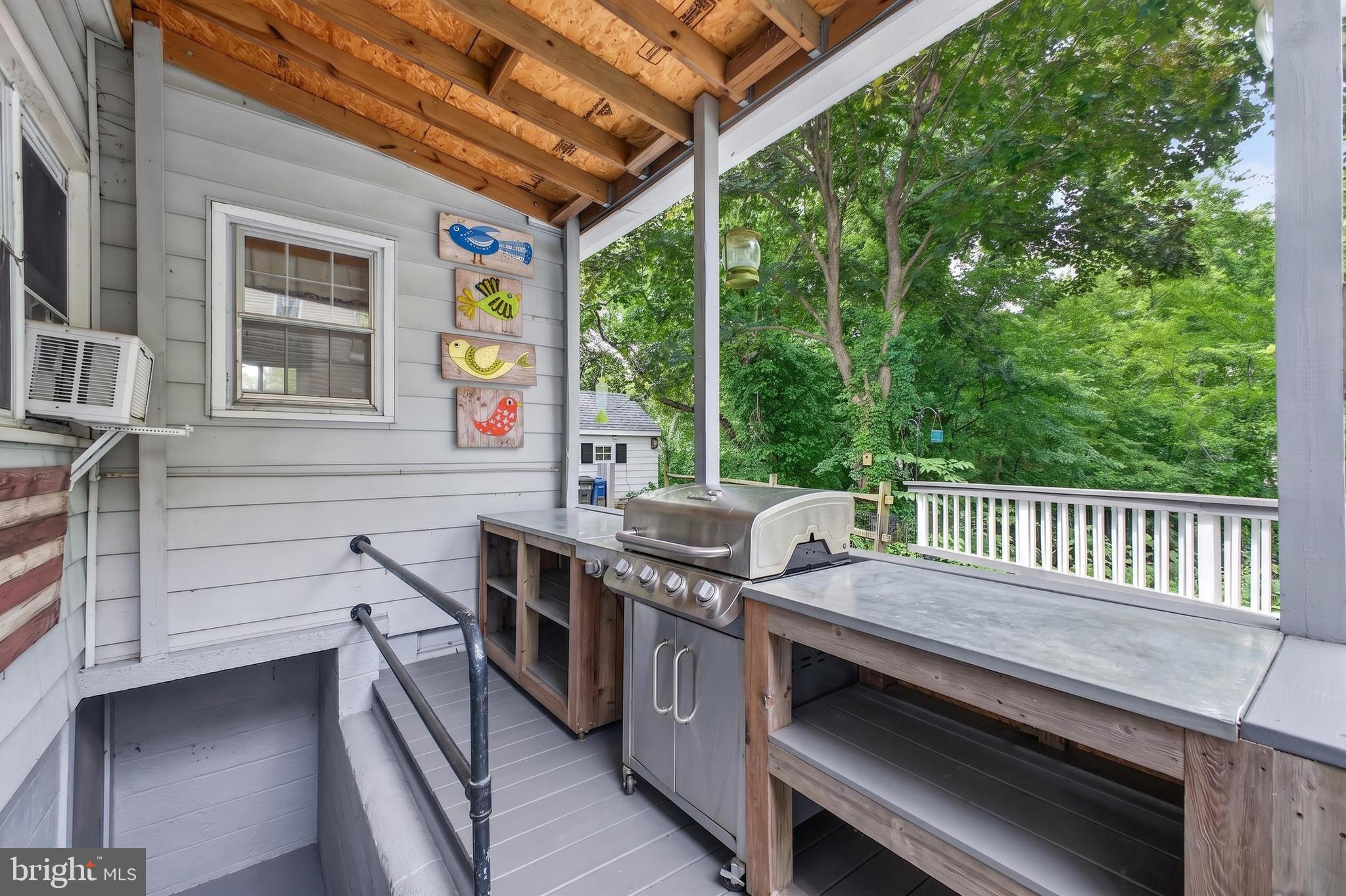 CENTREVILLE HEIGHTS - Residential