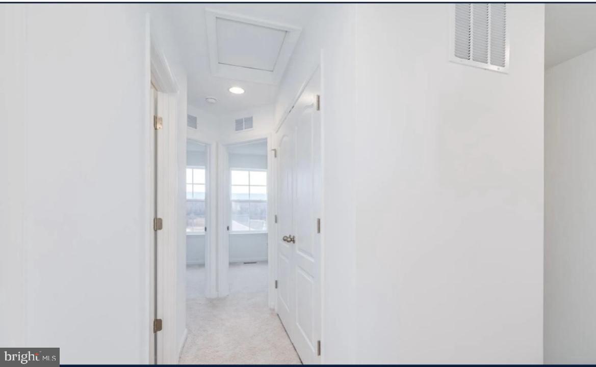 MARTINSBURG STATION - Residential Lease