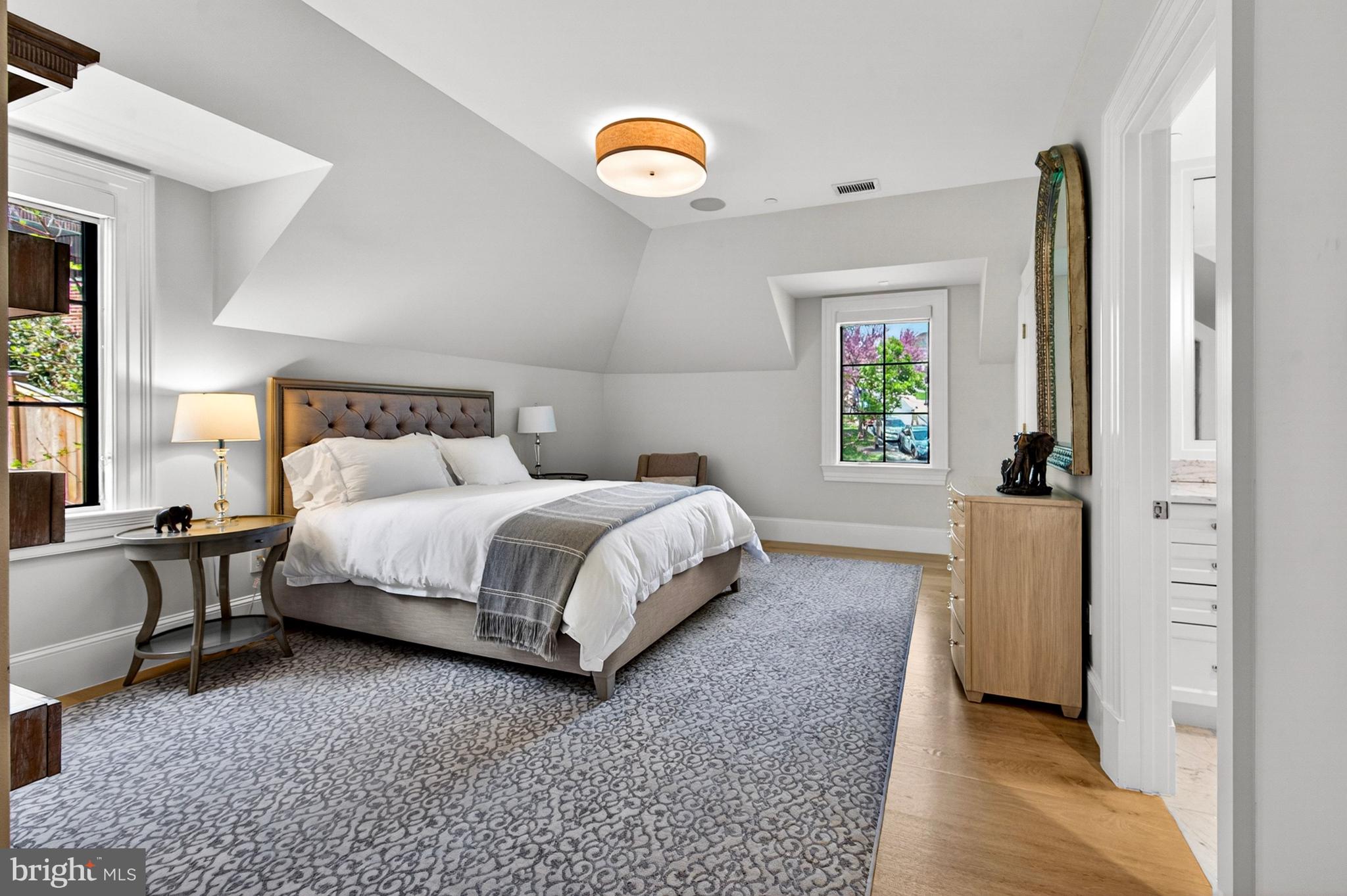PHILLIPS PARK - Residential