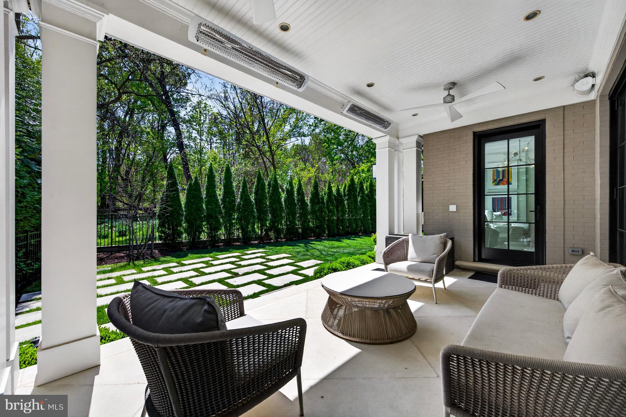 PHILLIPS PARK - Residential