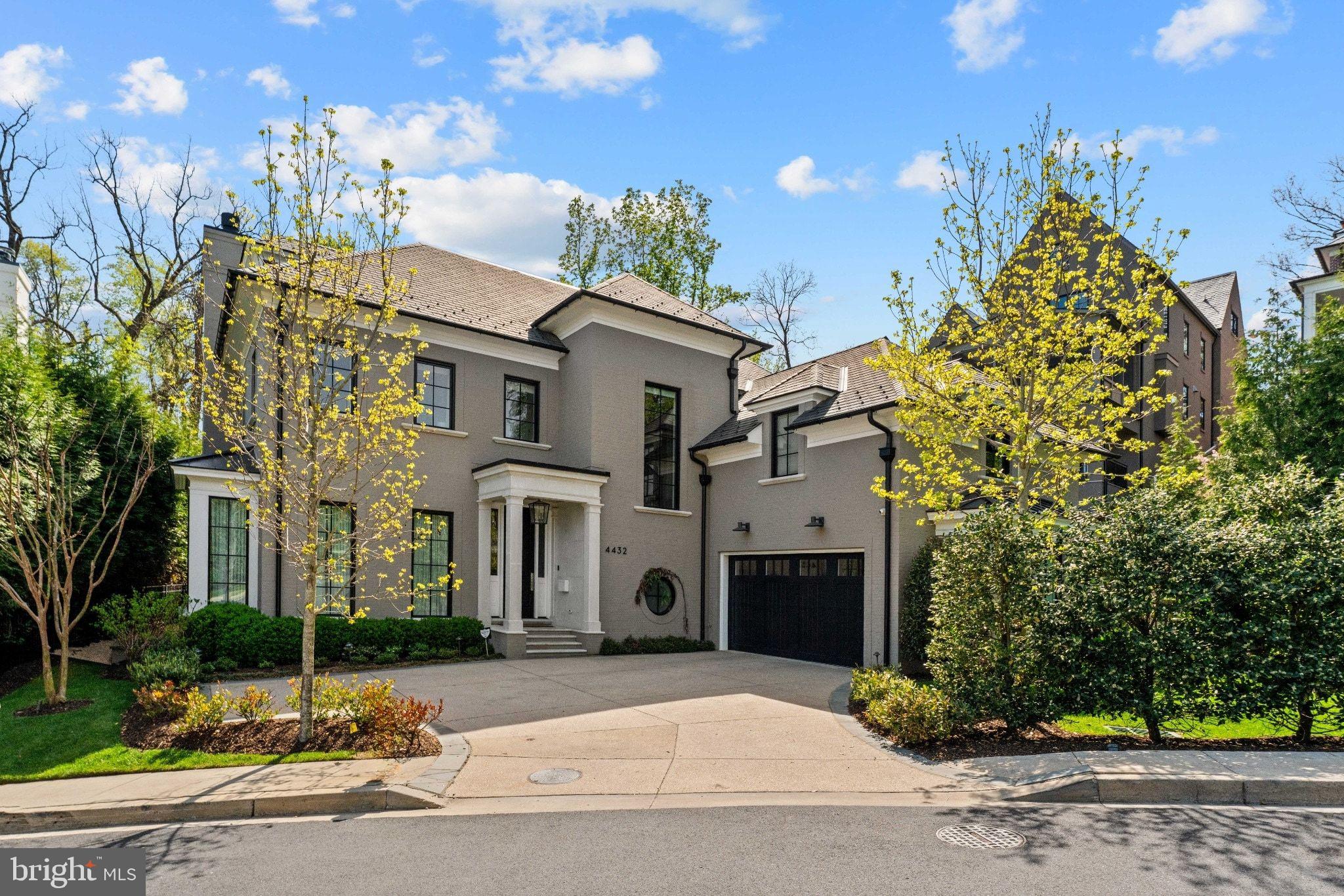 PHILLIPS PARK - Residential