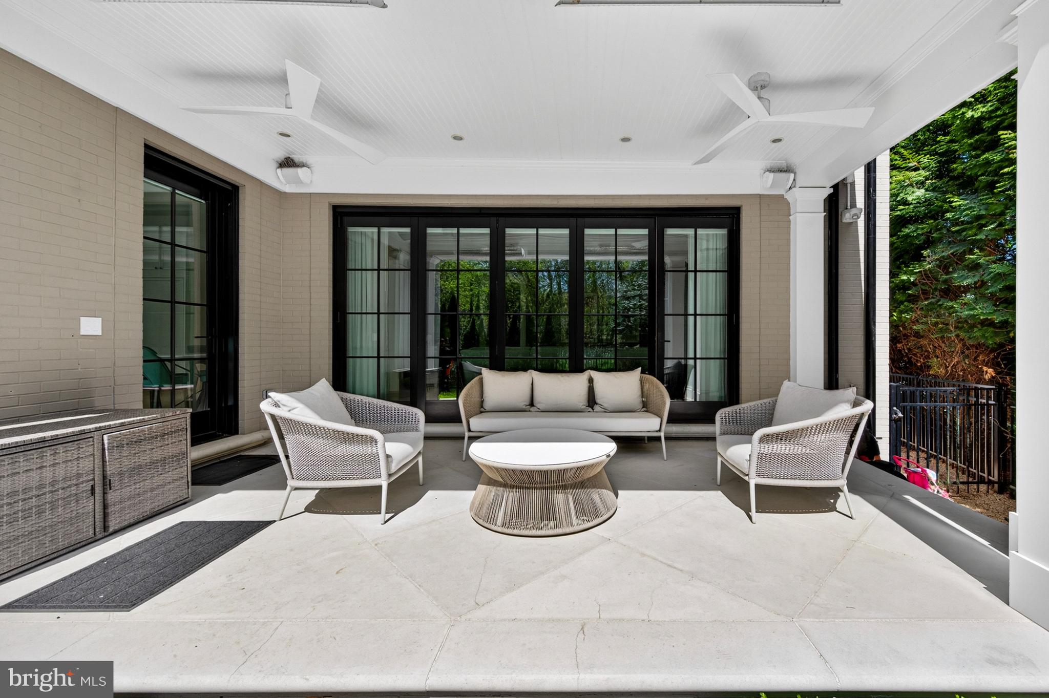 PHILLIPS PARK - Residential