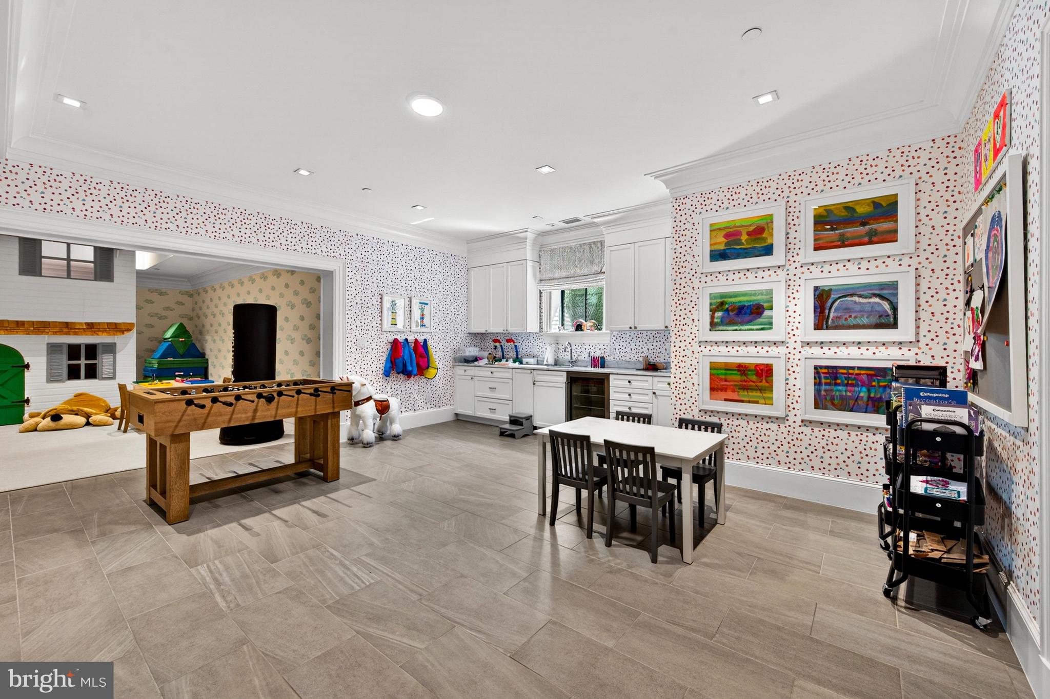 PHILLIPS PARK - Residential