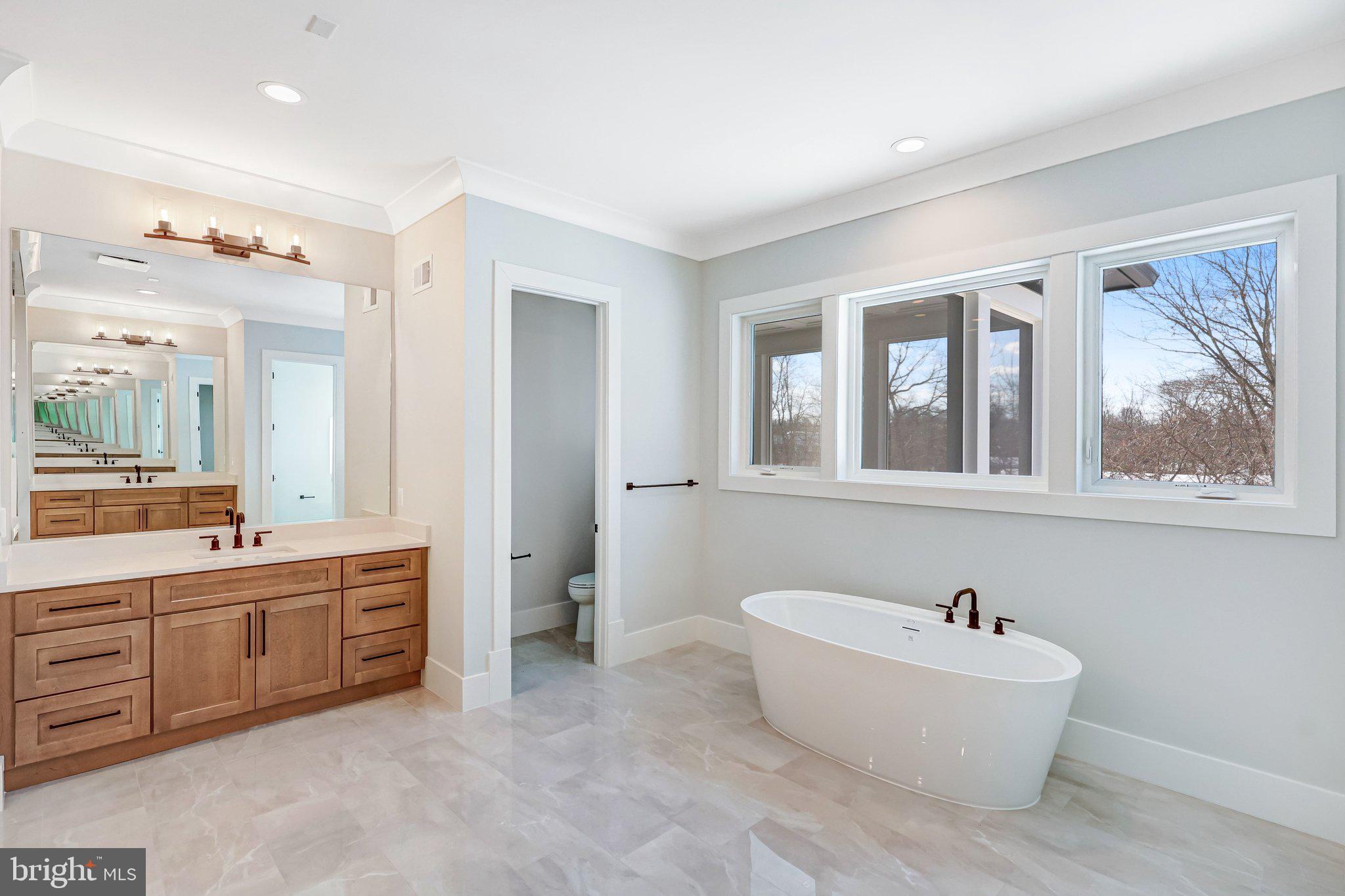 CHESTNUT KNOLLS - Residential