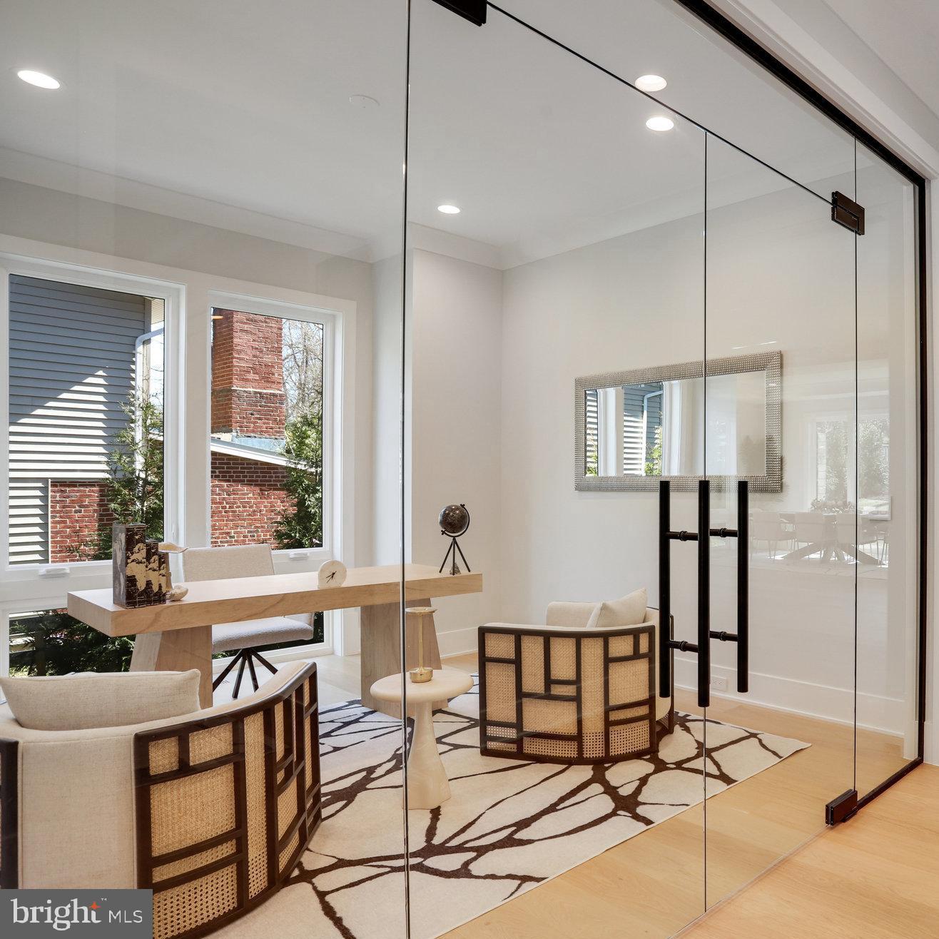 CHESTNUT KNOLLS - Residential