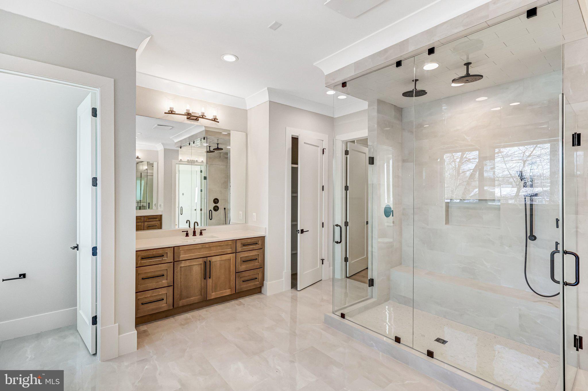 CHESTNUT KNOLLS - Residential