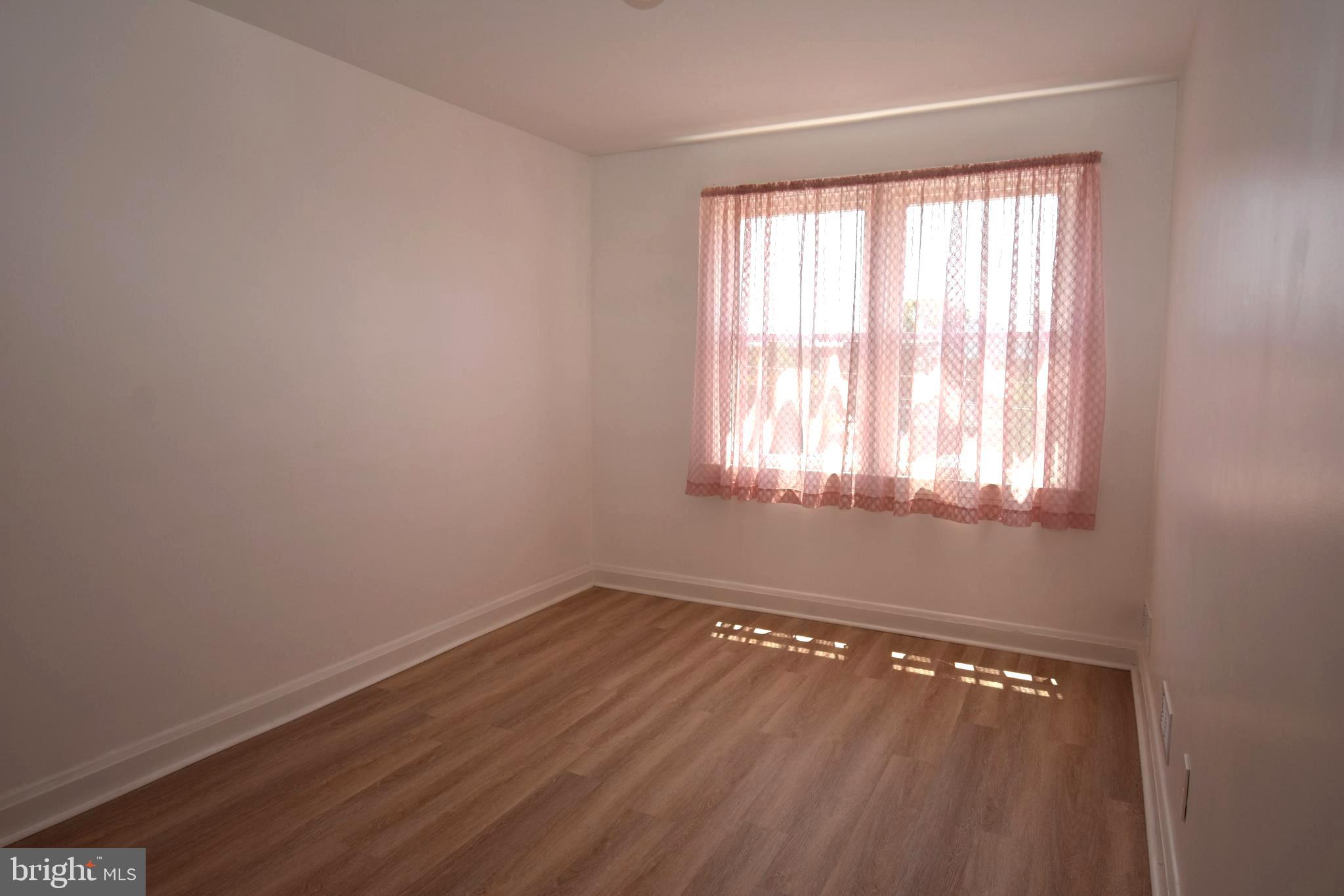 EASTFIELD - Residential