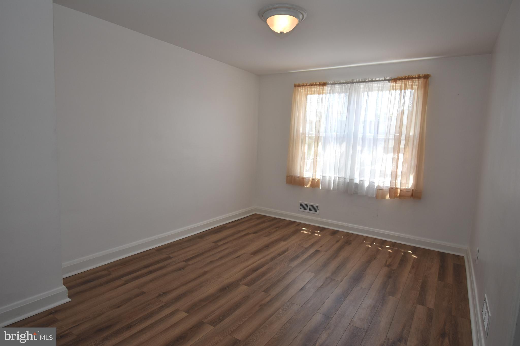 EASTFIELD - Residential
