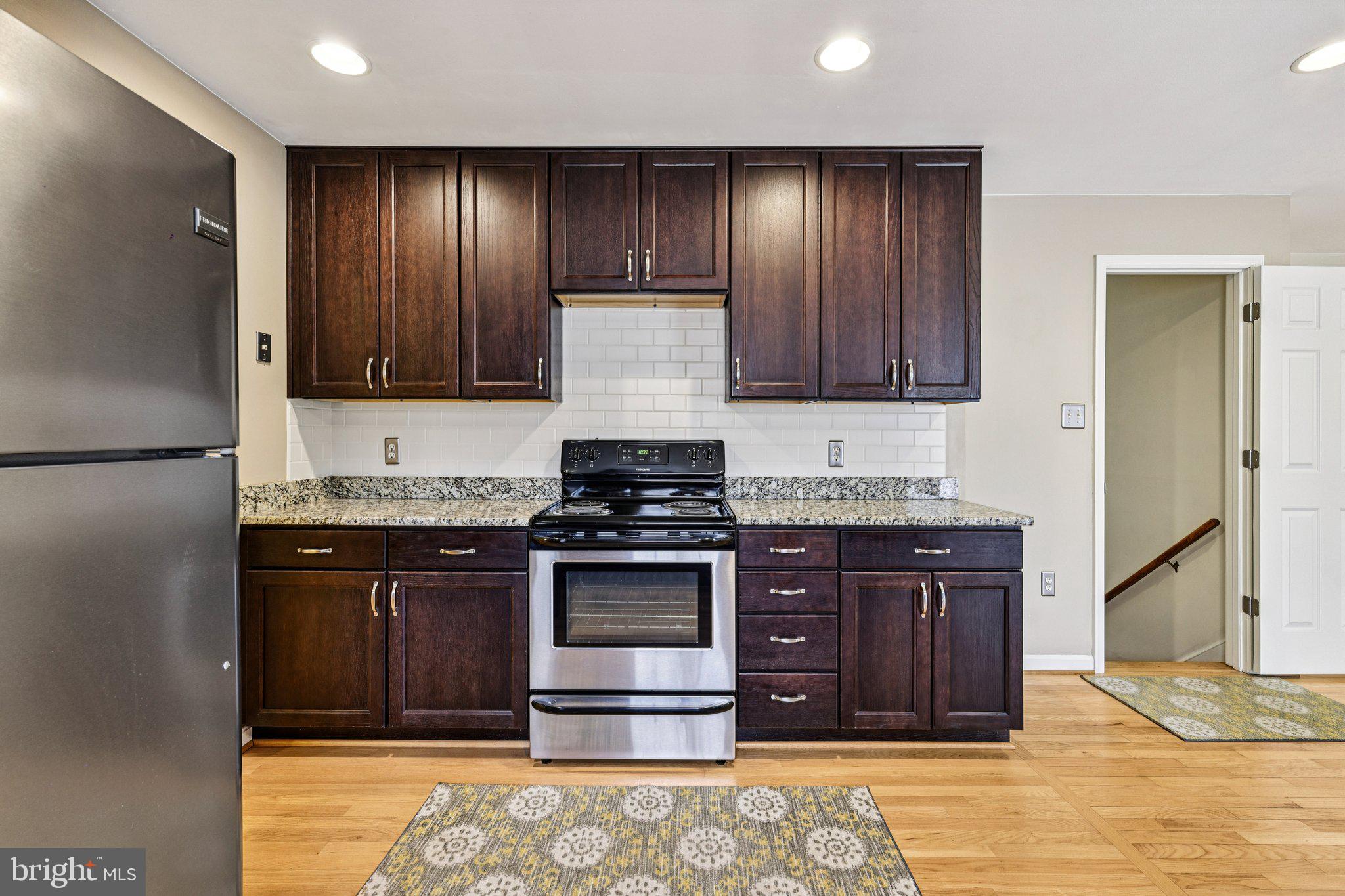 LAKE JACKSON - Residential