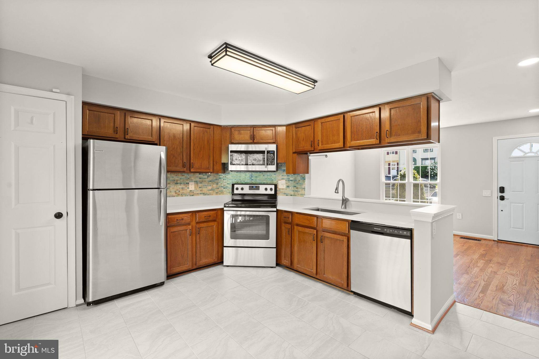 LAKE RIDGE - Residential