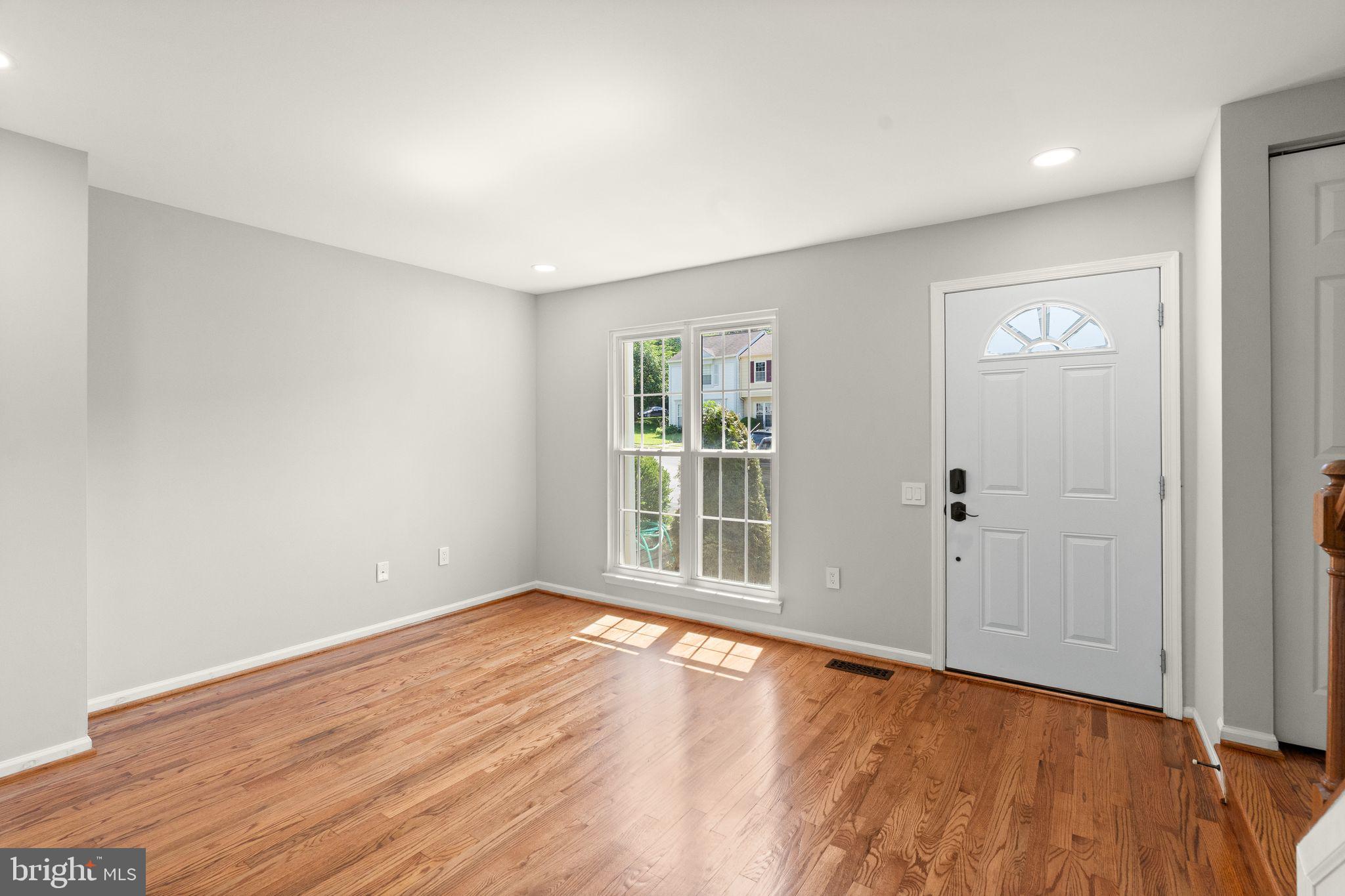 LAKE RIDGE - Residential