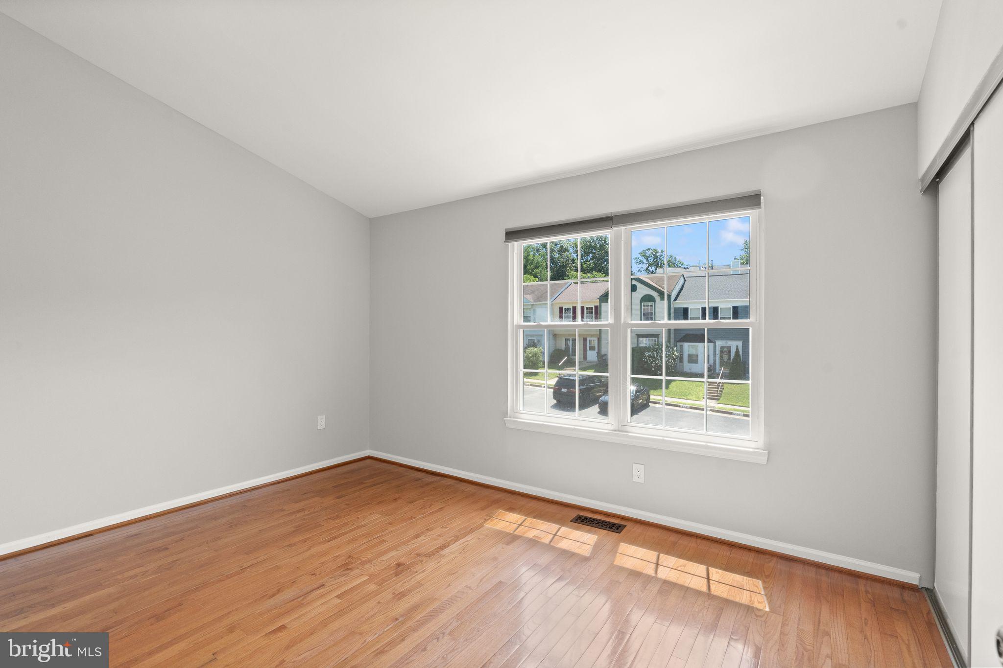 LAKE RIDGE - Residential
