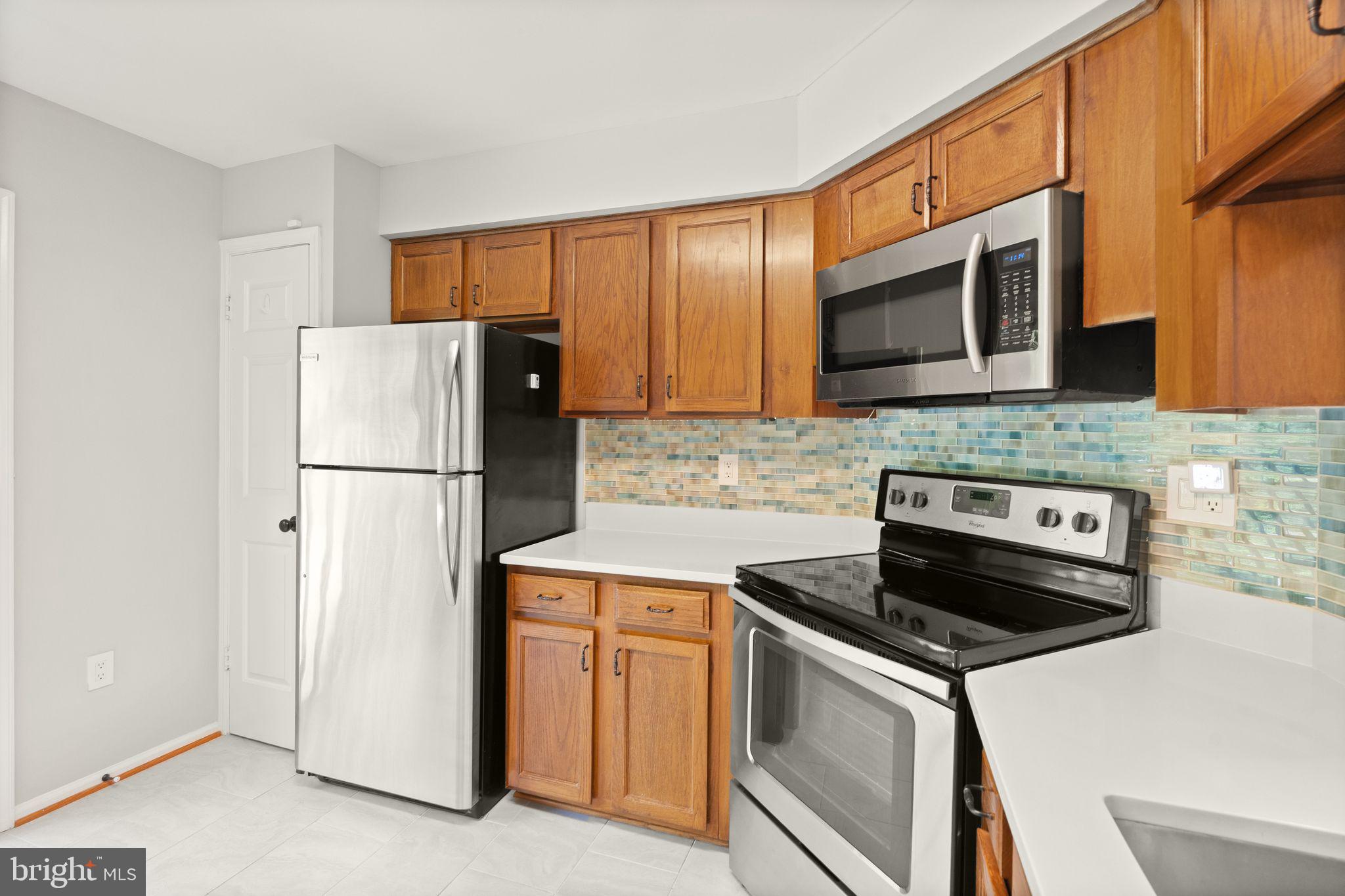 LAKE RIDGE - Residential