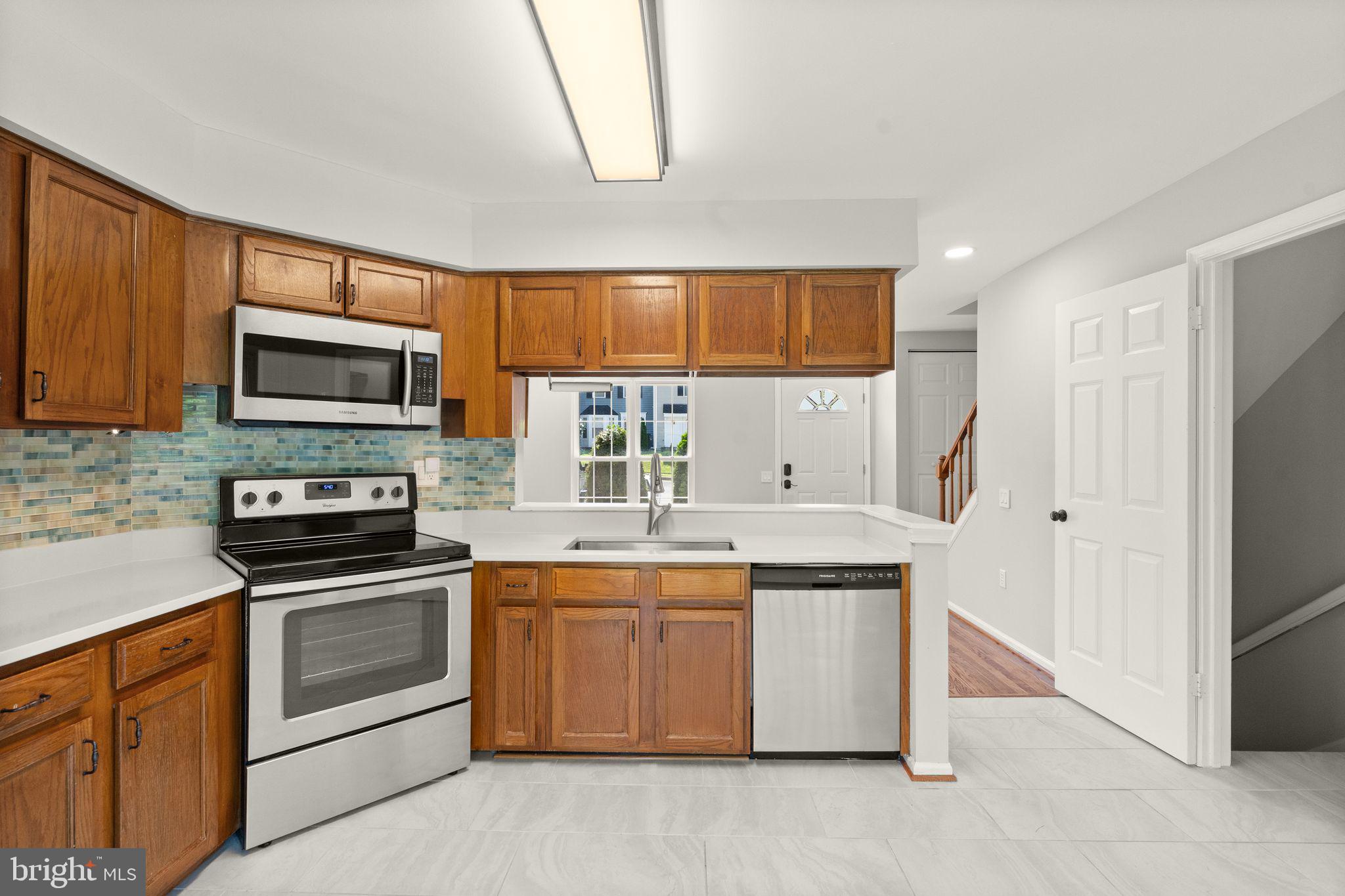 LAKE RIDGE - Residential
