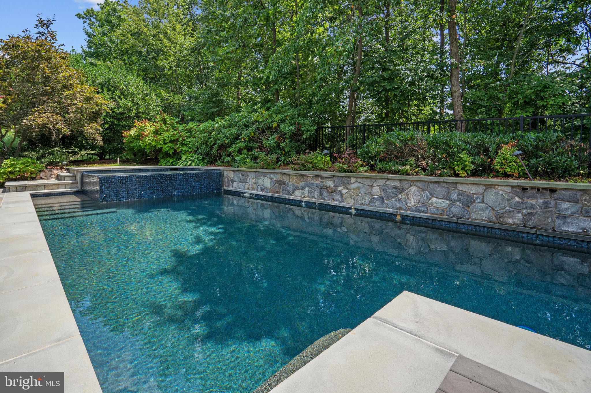 BELMONT COUNTRY CLUB - Residential