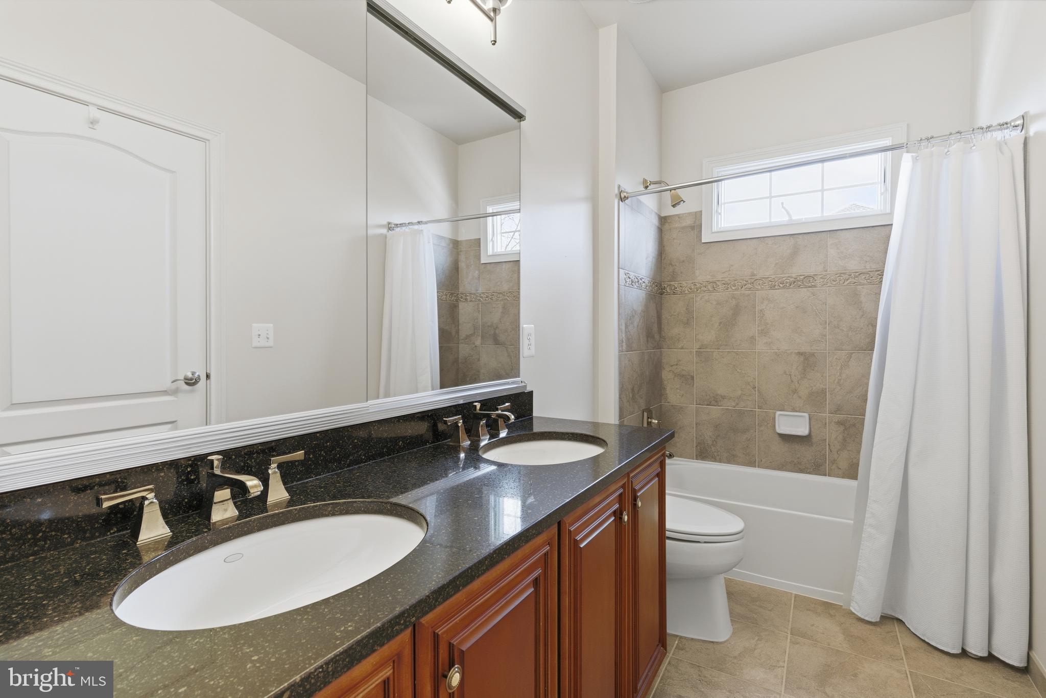 BELMONT COUNTRY CLUB - Residential