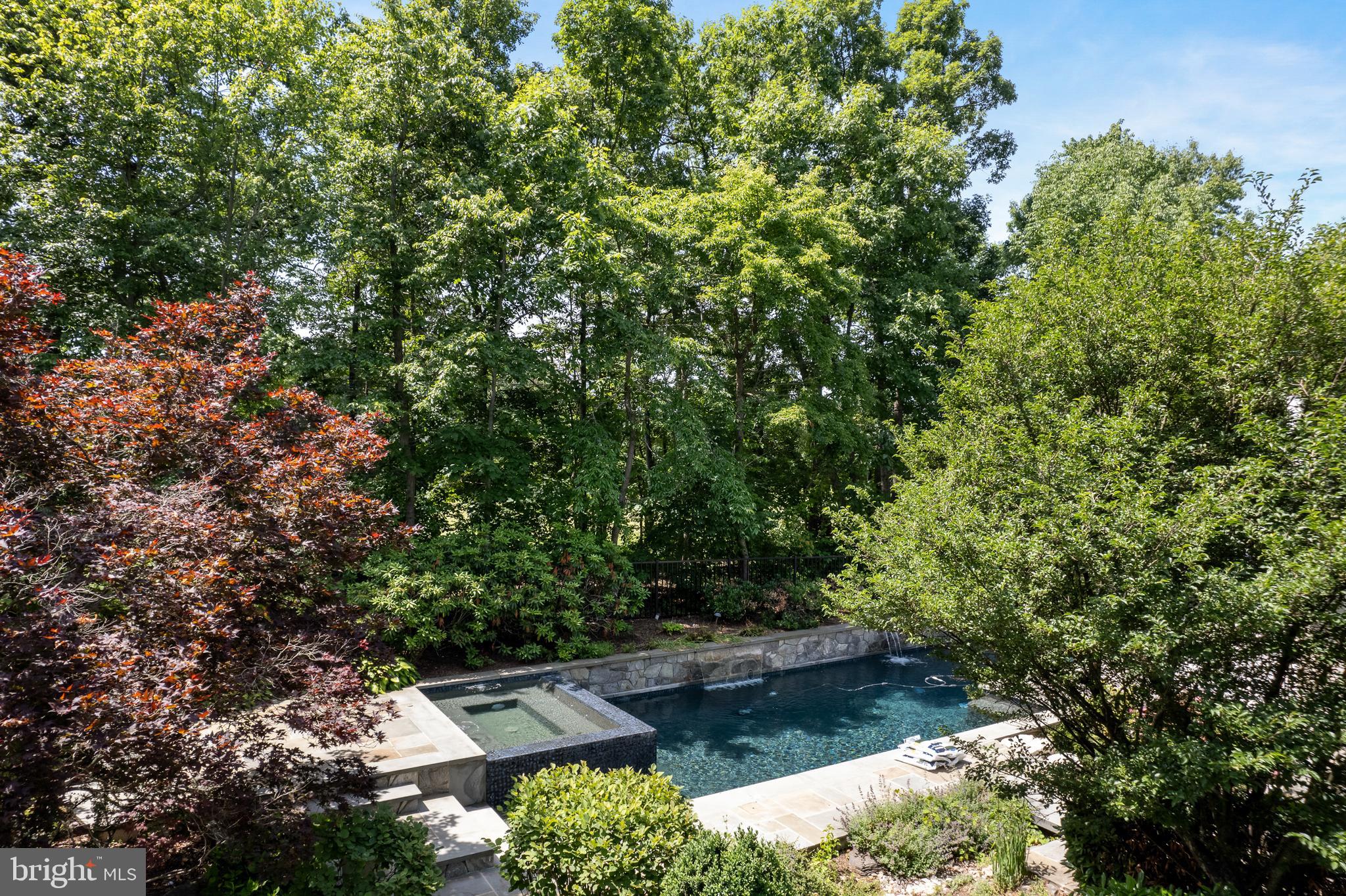 BELMONT COUNTRY CLUB - Residential