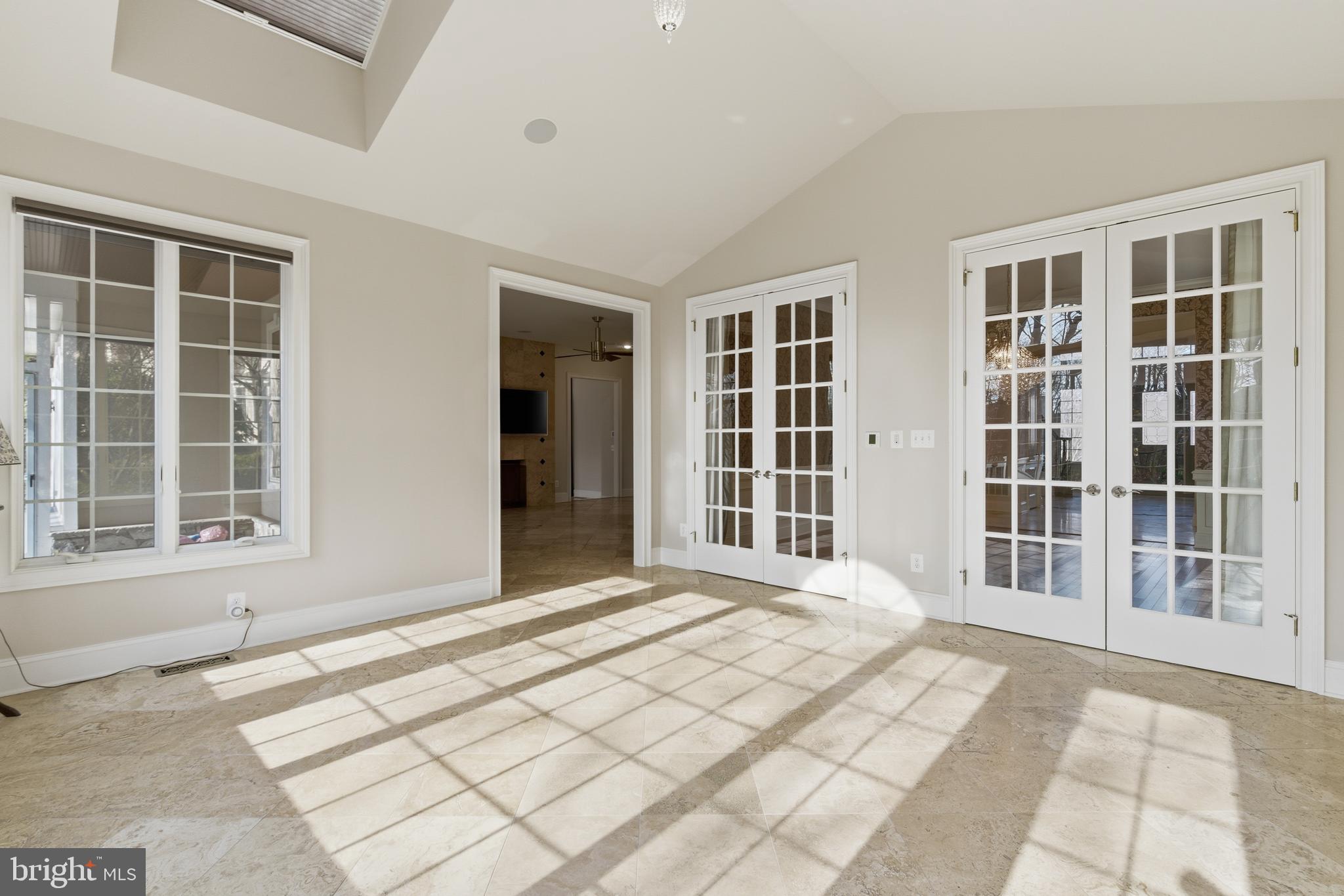 BELMONT COUNTRY CLUB - Residential
