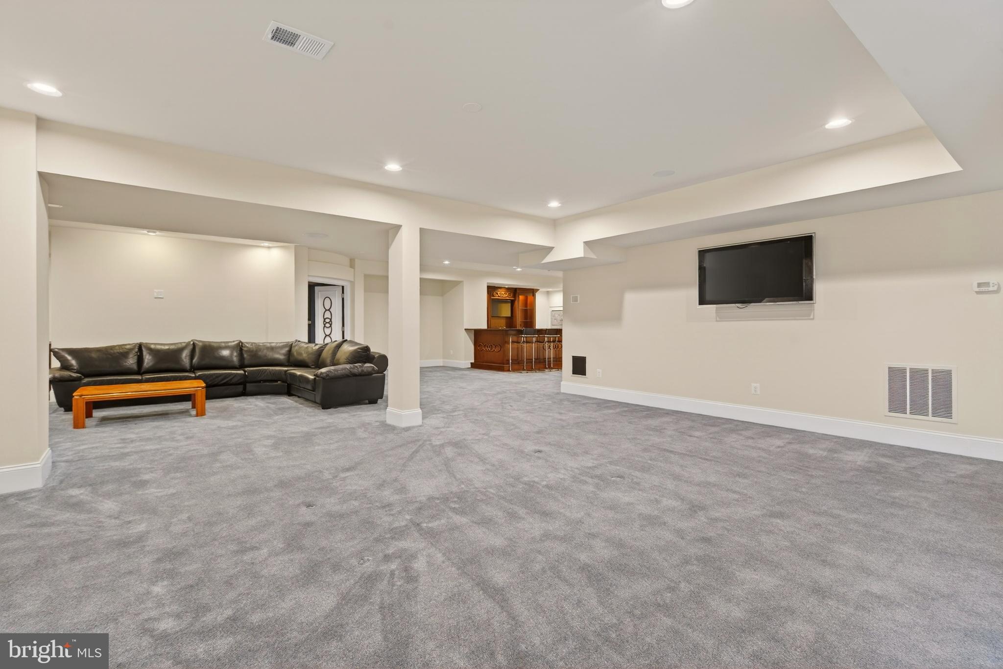BELMONT COUNTRY CLUB - Residential