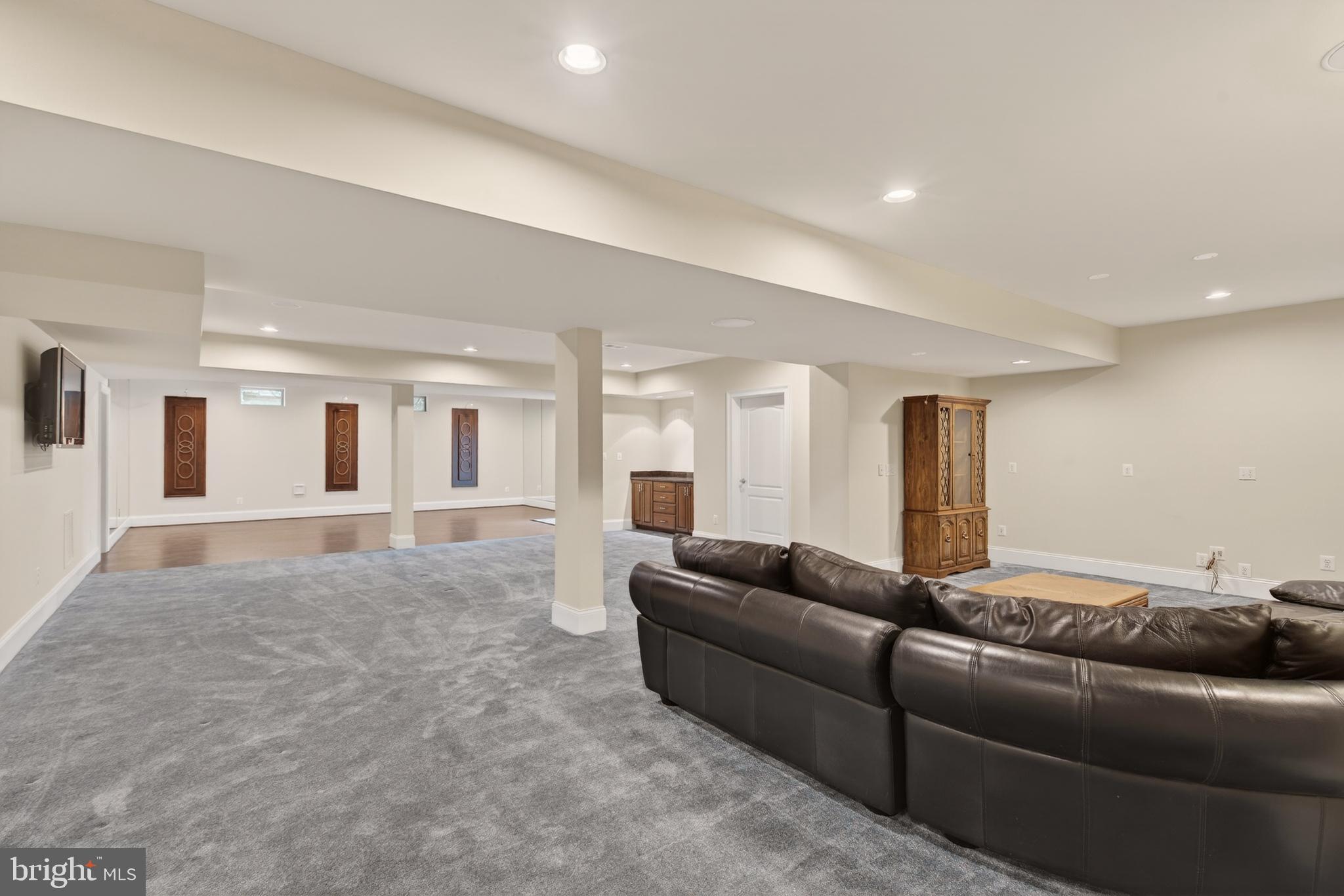 BELMONT COUNTRY CLUB - Residential