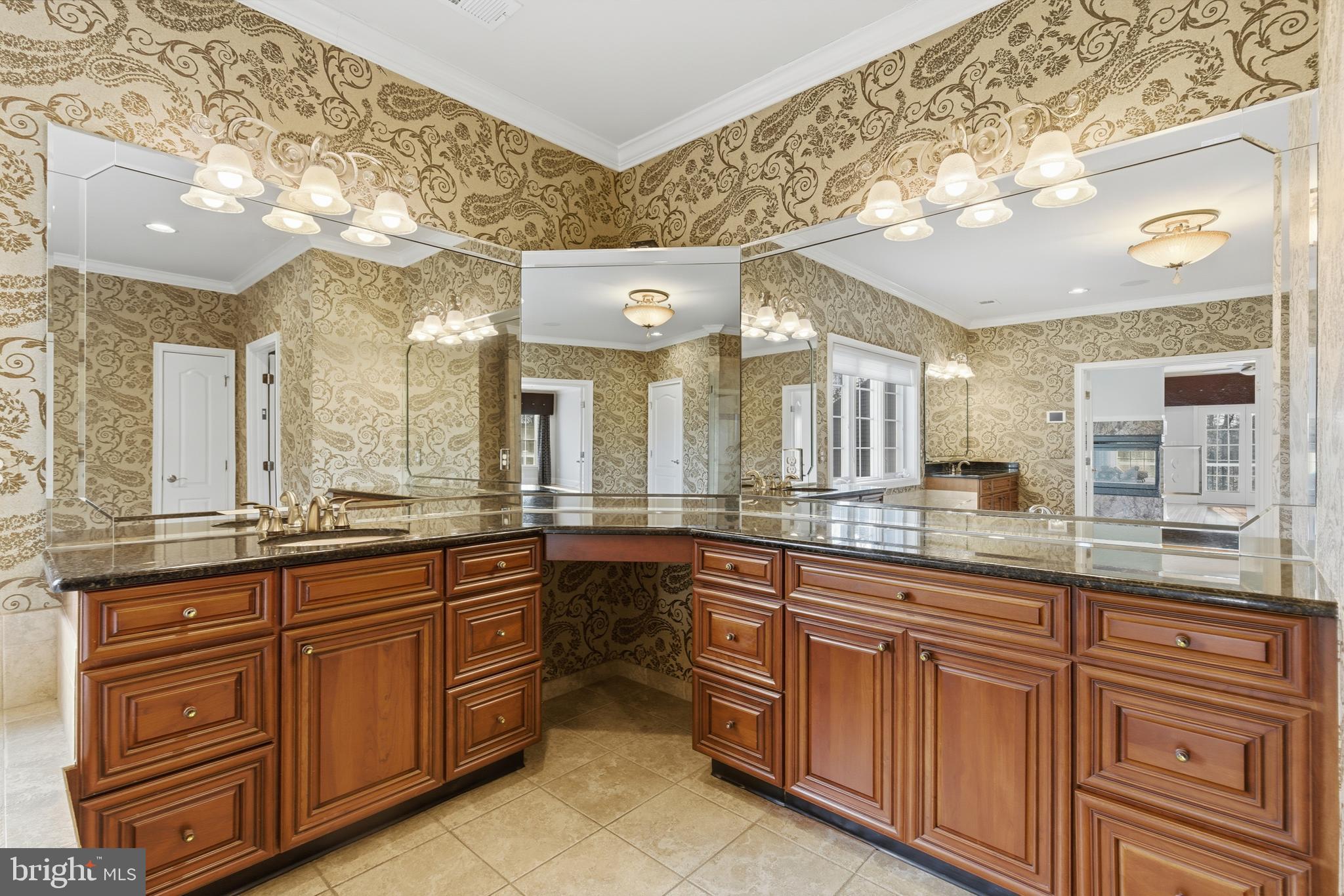 BELMONT COUNTRY CLUB - Residential