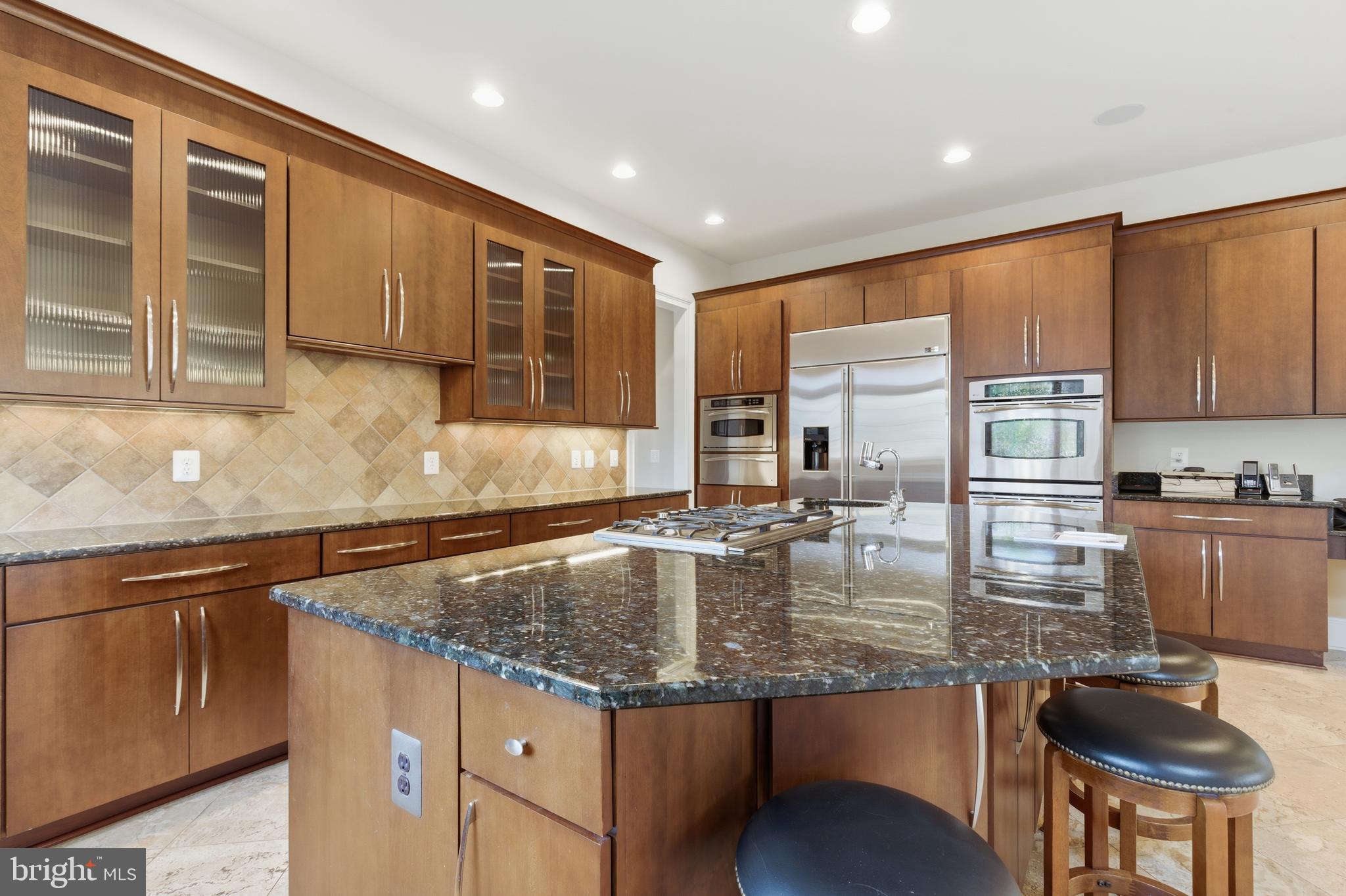 BELMONT COUNTRY CLUB - Residential