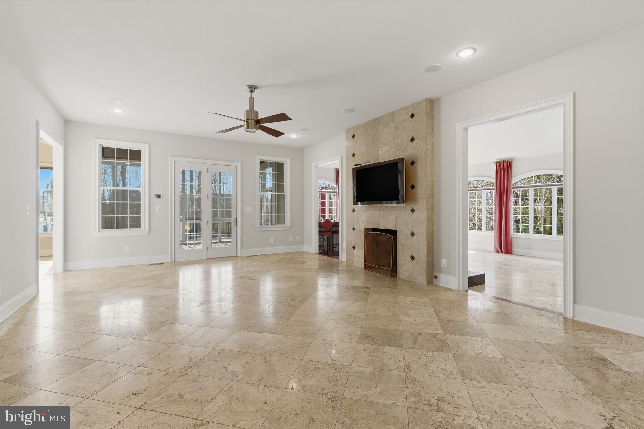 BELMONT COUNTRY CLUB - Residential