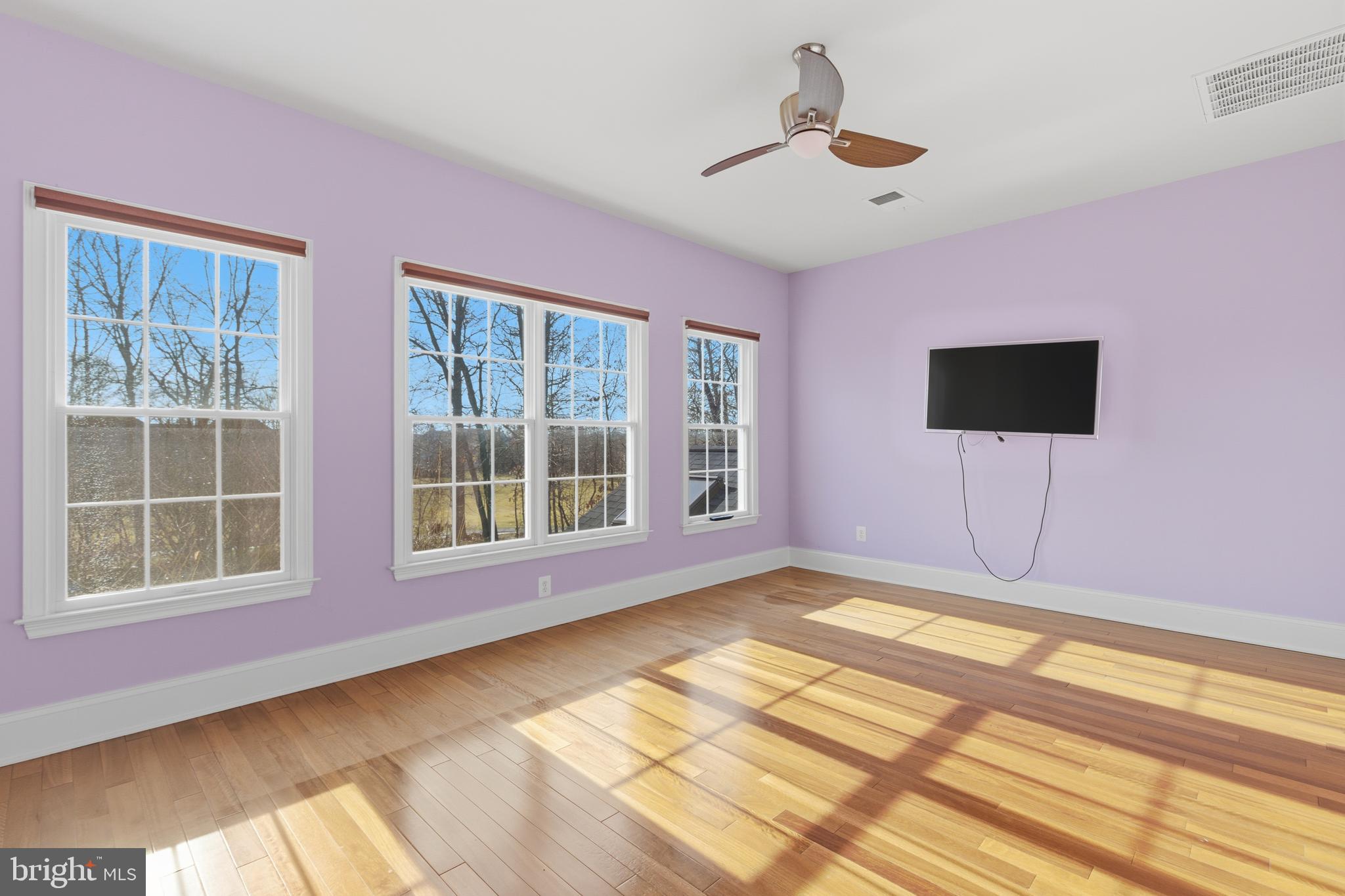 BELMONT COUNTRY CLUB - Residential