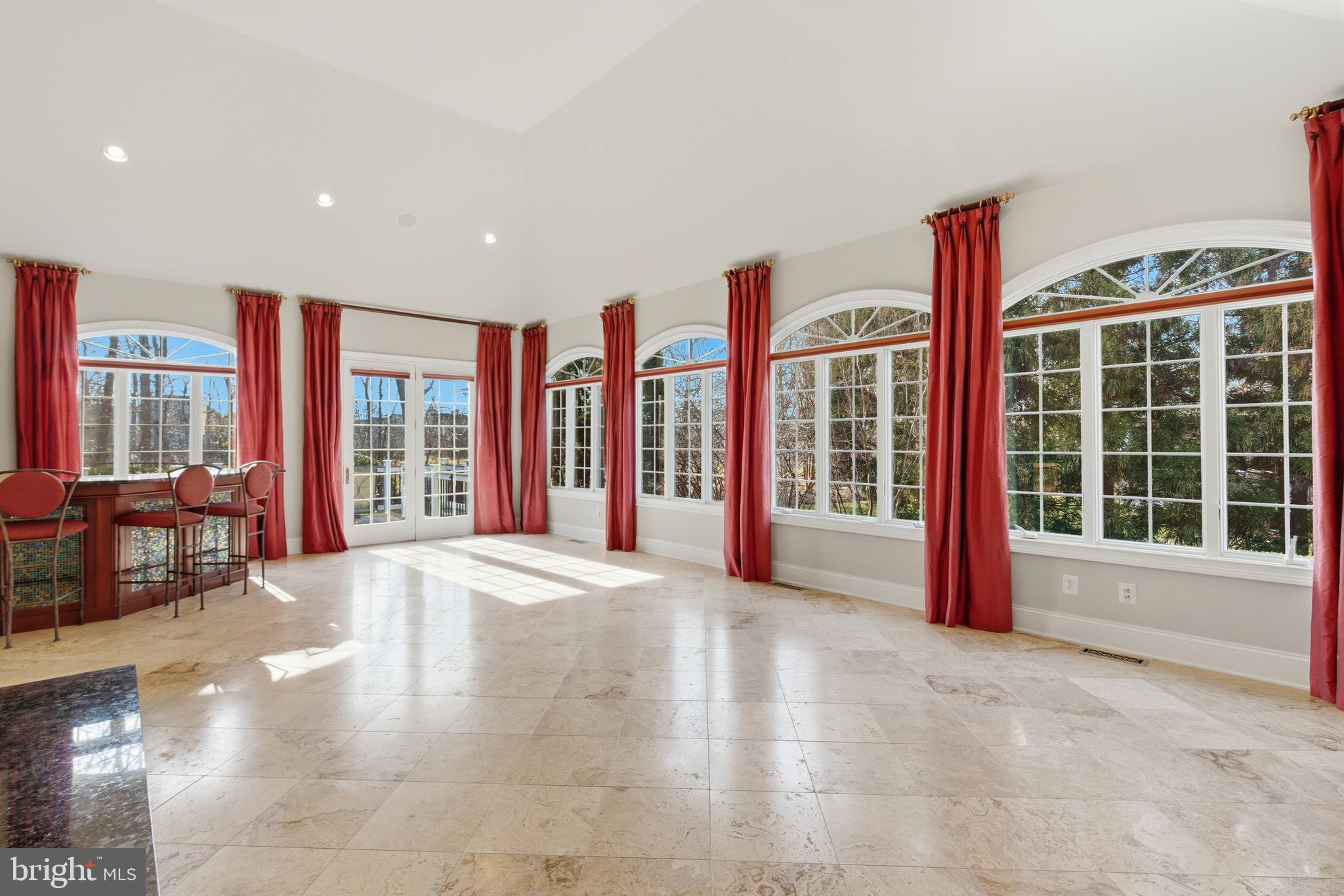 BELMONT COUNTRY CLUB - Residential