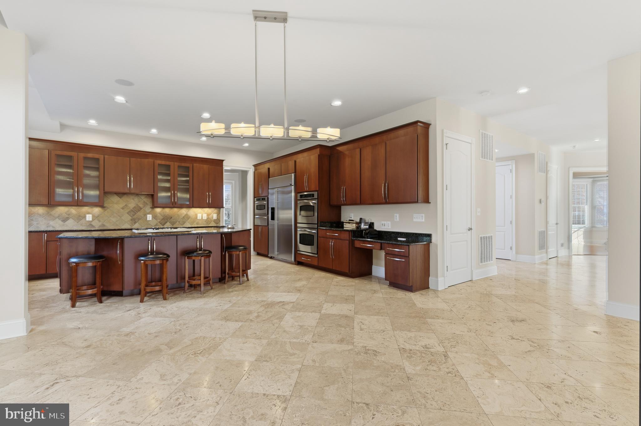 BELMONT COUNTRY CLUB - Residential