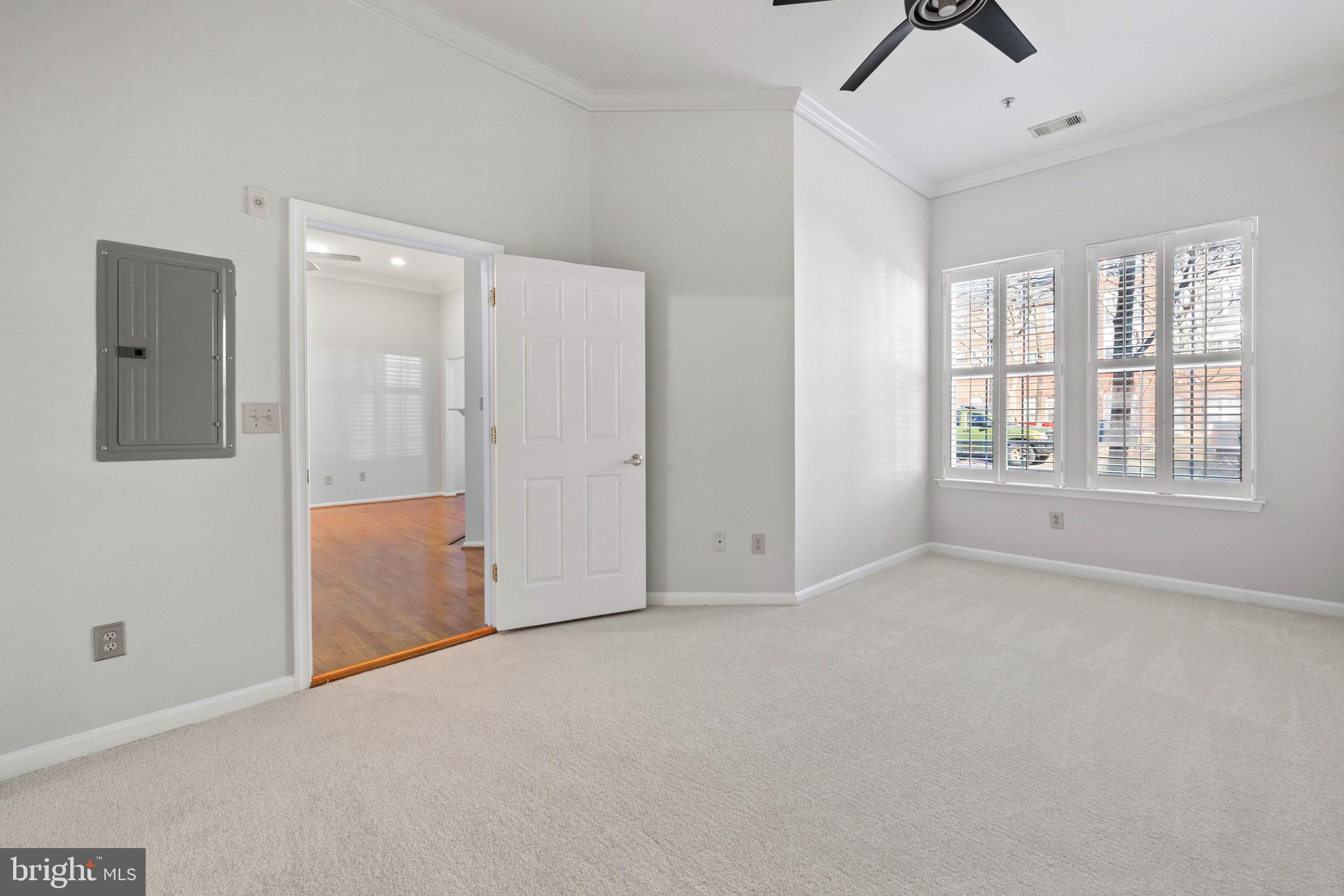 CAMERON STATION - Residential