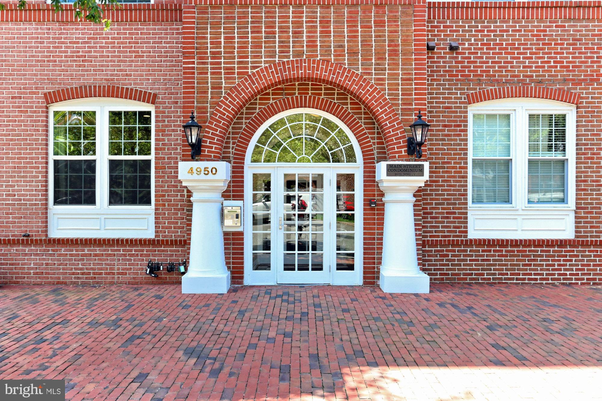 CAMERON STATION - Residential