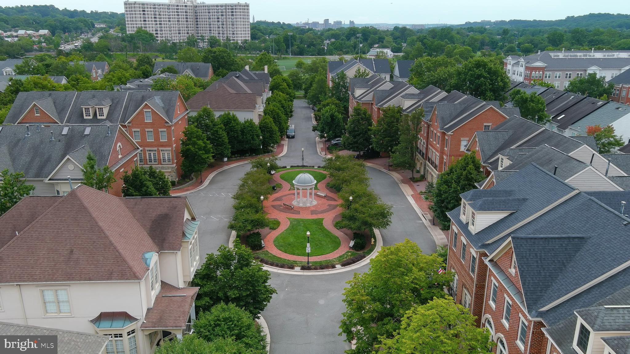 CAMERON STATION - Residential