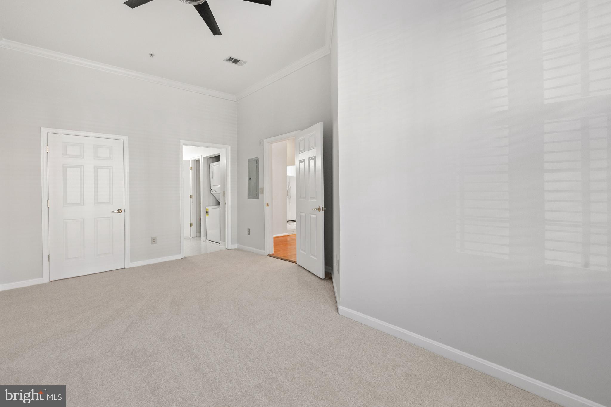 CAMERON STATION - Residential