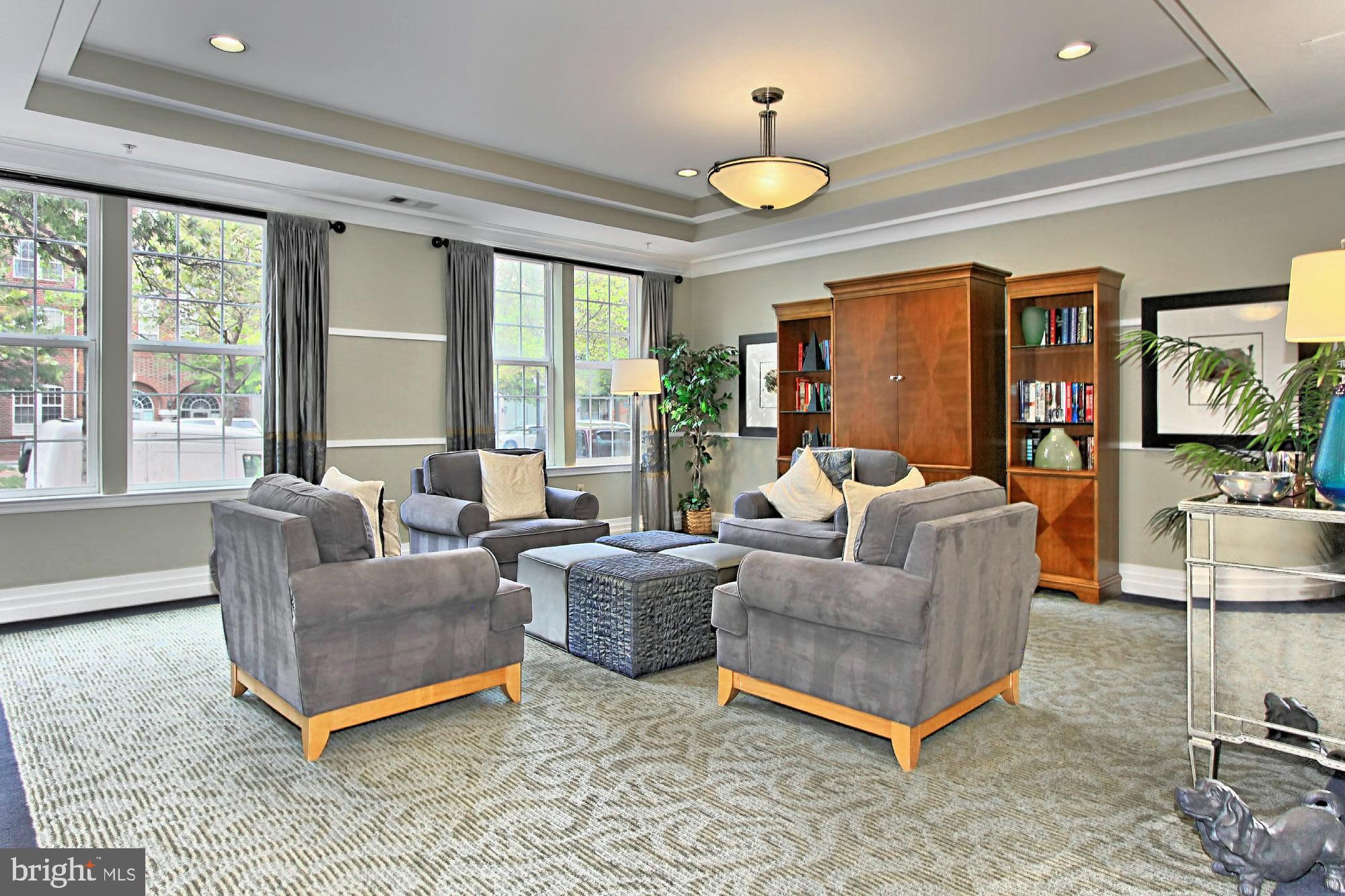 CAMERON STATION - Residential