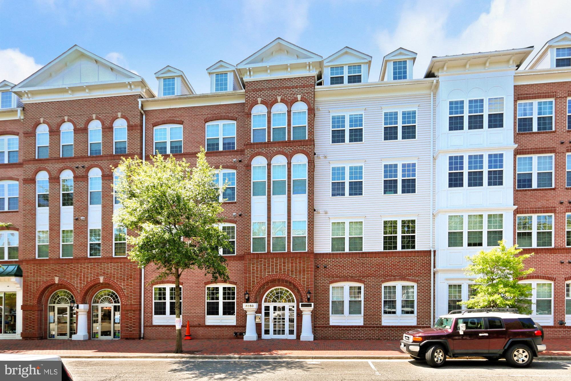 CAMERON STATION - Residential